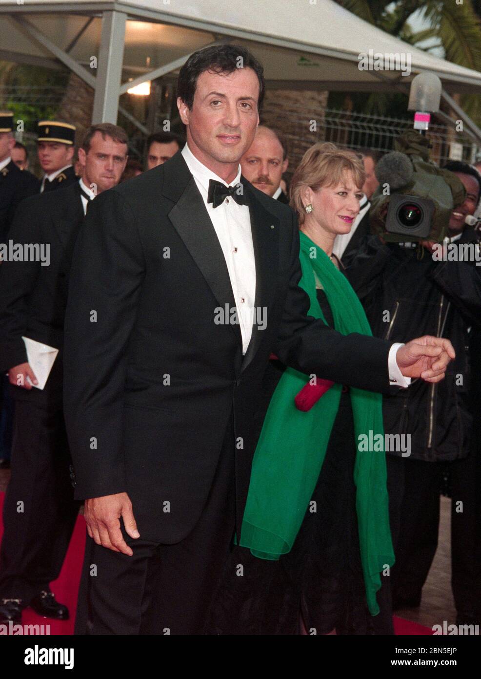 CANNES, FRANCE. 1997 mai : Sylvester Stallone au 50ème Festival de Cannes. Photo de fichier © Paul Smith/Featureflash Banque D'Images