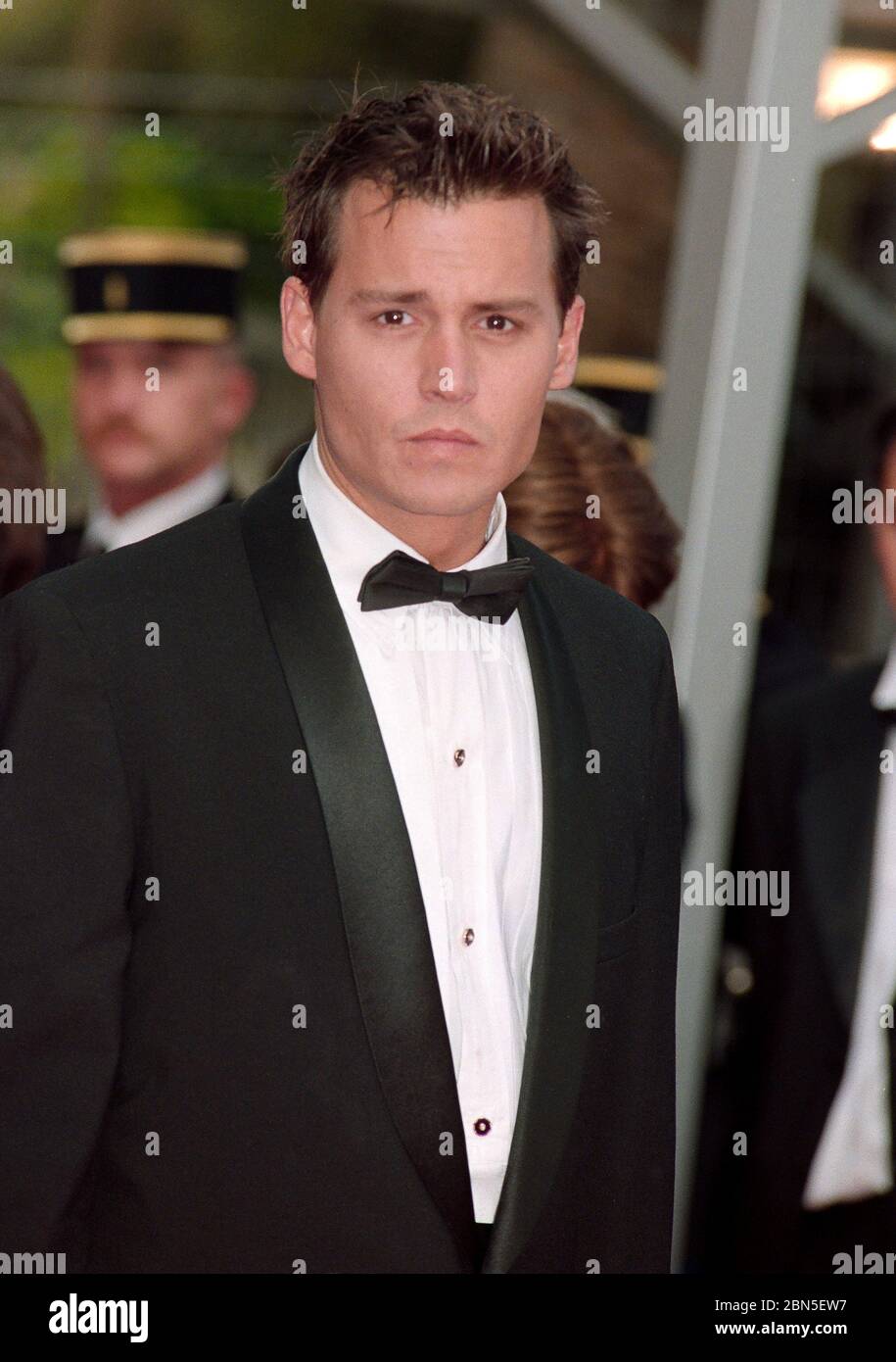 CANNES, FRANCE. 1997 mai : acteur Johnny Depp au 50ème Festival de Cannes. Photo de fichier © Paul Smith/Featureflash Banque D'Images