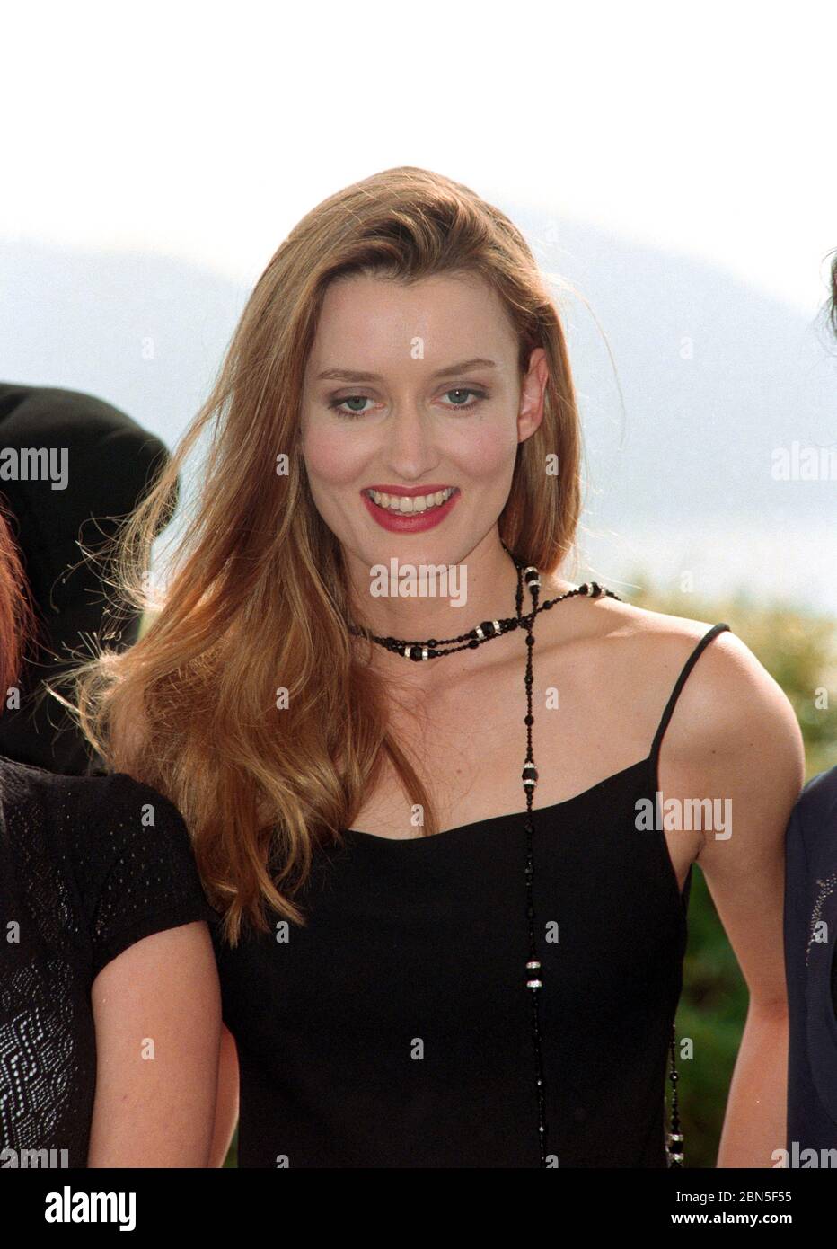 CANNES, FRANCE. 1997 mai : l'actrice Natascha McElhone au 50ème Festival de Cannes. Photo de fichier © Paul Smith/Featureflash Banque D'Images