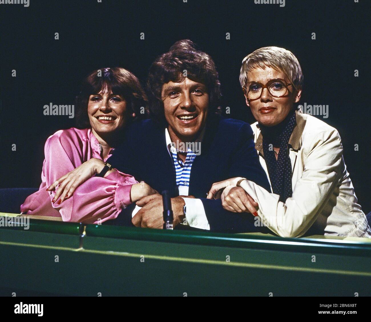 KO - OK, Quizshow im Vorabendprogramm, Deutschland 1977 - 1980, Rateteam: Mary Roos, Michael Schanze, Hanni Vanhaiden Banque D'Images