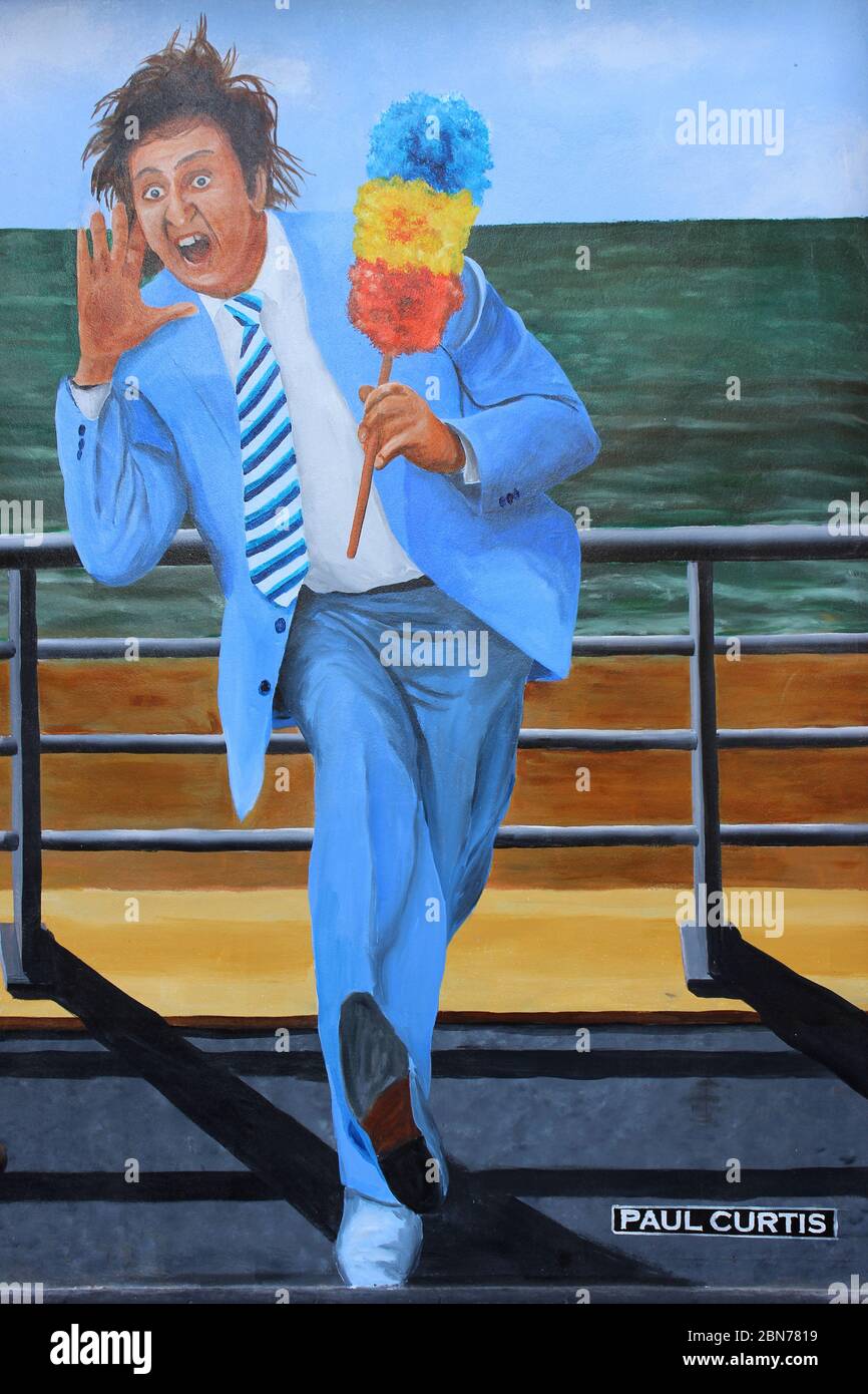 Hommage à Ken Dodd par l'artiste Paul Curtis à la Cour royale de Liverpool Banque D'Images