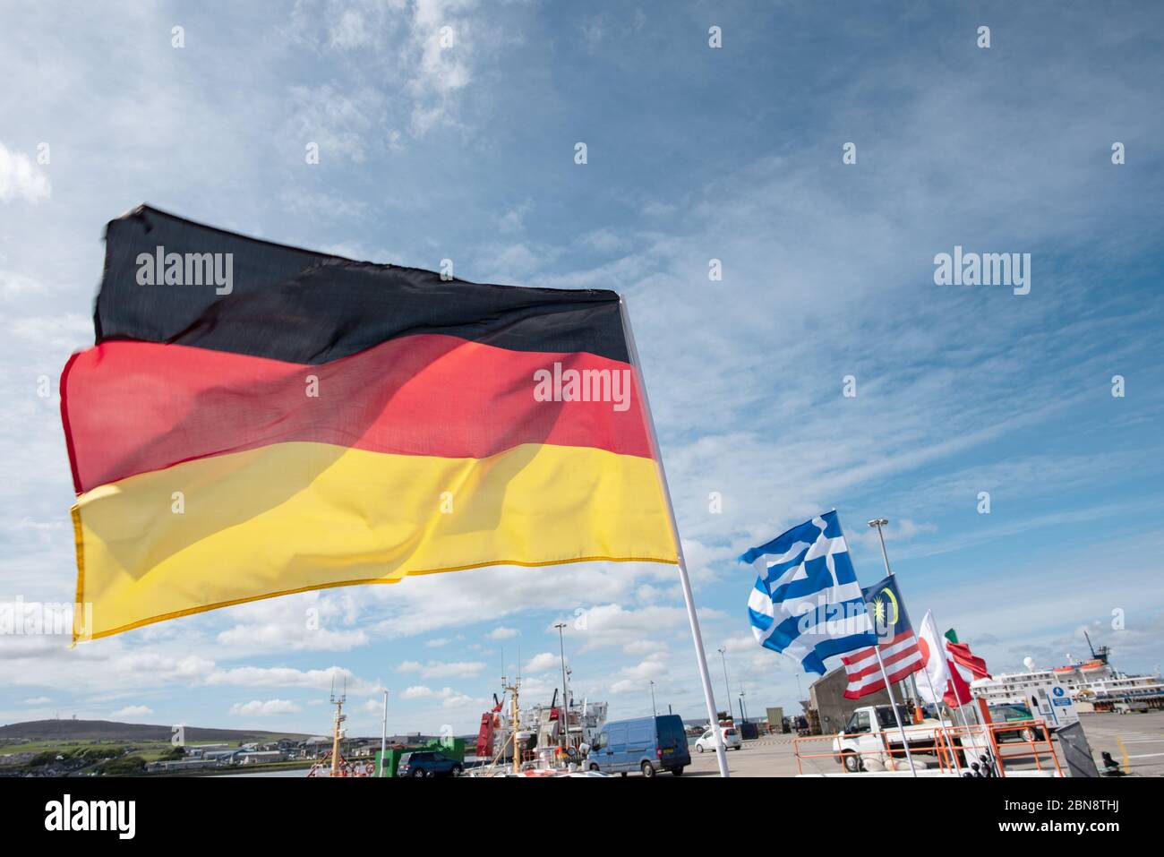 Drapeau national tricolore allemand Banque D'Images