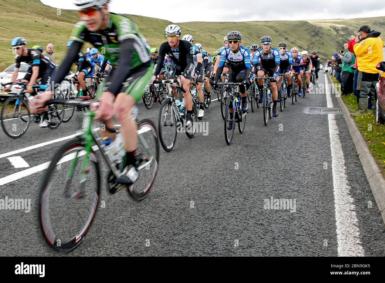 Pays de Galles, Brecon, Tour de Grande-Bretagne 19 septembre 2013. Cyclistes pris sur la route de montagne Brecon Beacons l'A470 pendant la scène galloise du Tour de Banque D'Images