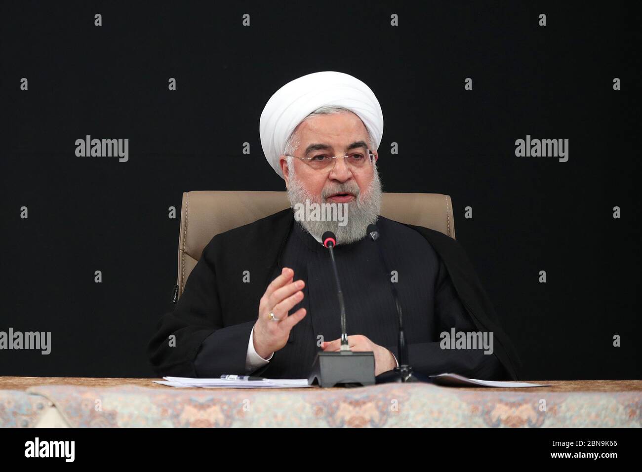 Téhéran, Iran. 13 mai 2020. Le président iranien HASSAN ROUHANI fait une déclaration lors de la réunion du cabinet à Téhéran, en Iran. Credit: Présidence iranienne/ZUMA Wire/Alay Live News Banque D'Images