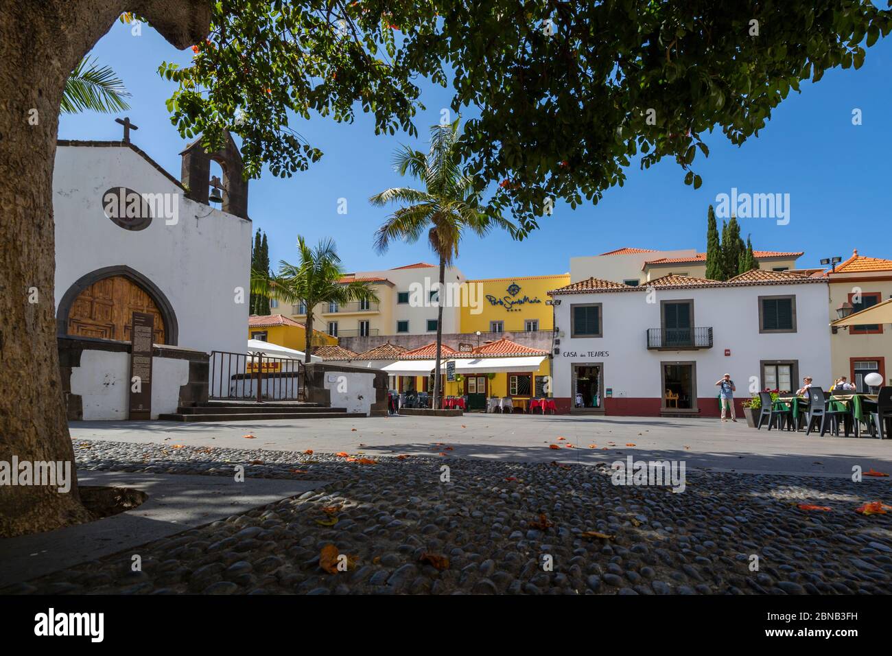 Vue sur Capela do Corpo Santo et les restaurants de Rua D Carlos, Funchal, Madère, Portugal, Europe Banque D'Images