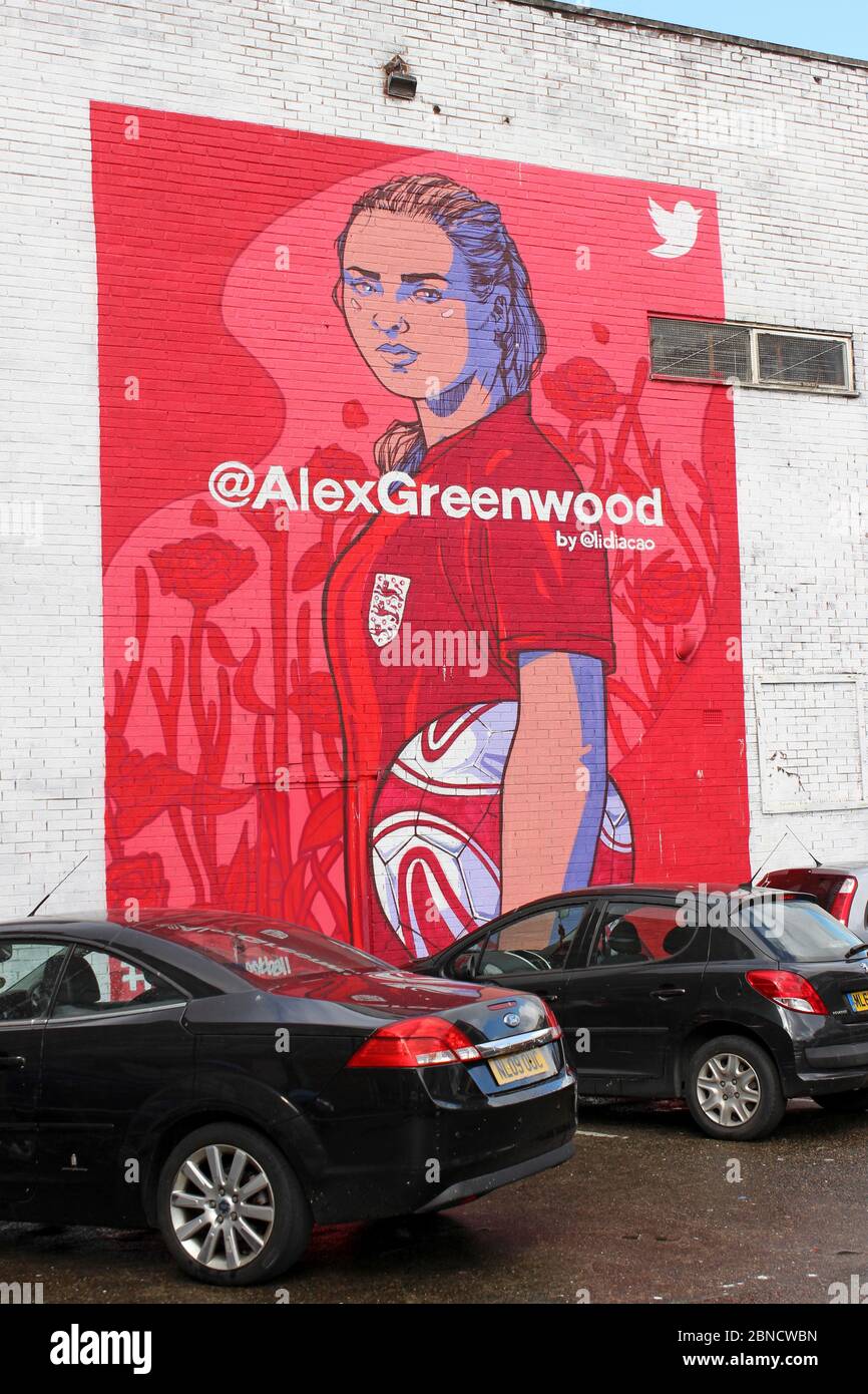 Street Art à Liverpool - les femmes dans le football - Alex Greenwood Banque D'Images