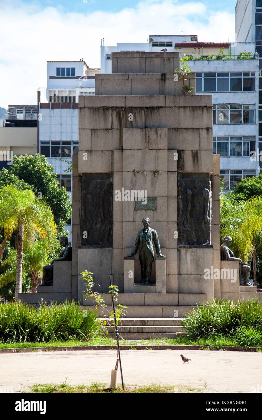 Monument Pinheiro Machado à Nossa Senhora da Paz Park à Ipanema, Rio de Janeiro - Brésil Banque D'Images