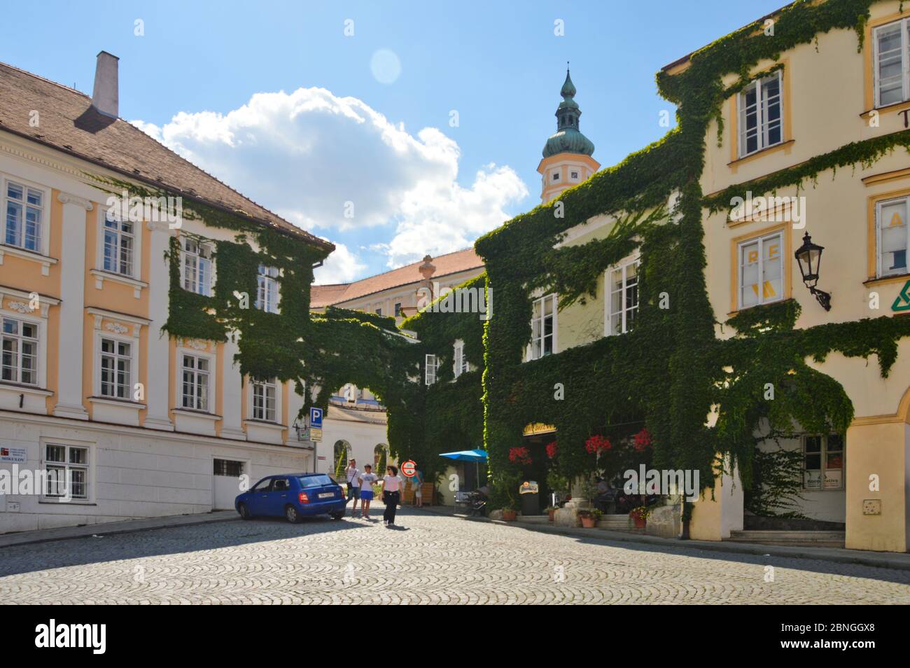 Une rue de la ville de Mikulov en république tchèque Banque D'Images