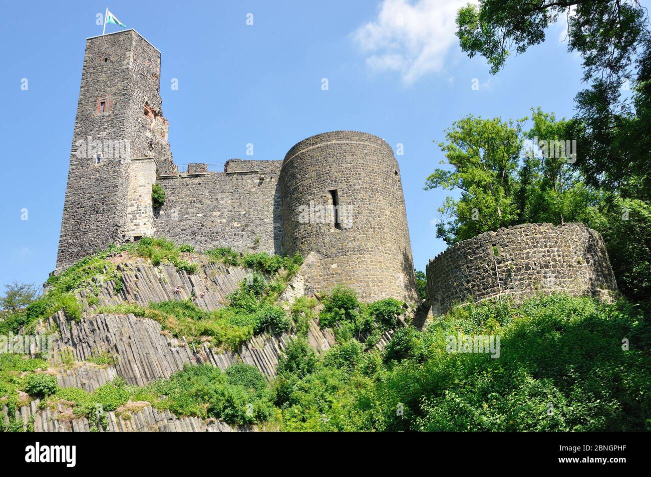 Blick auf die Burg Stolpen über dem berühmten. Basaltmassiv Banque D'Images