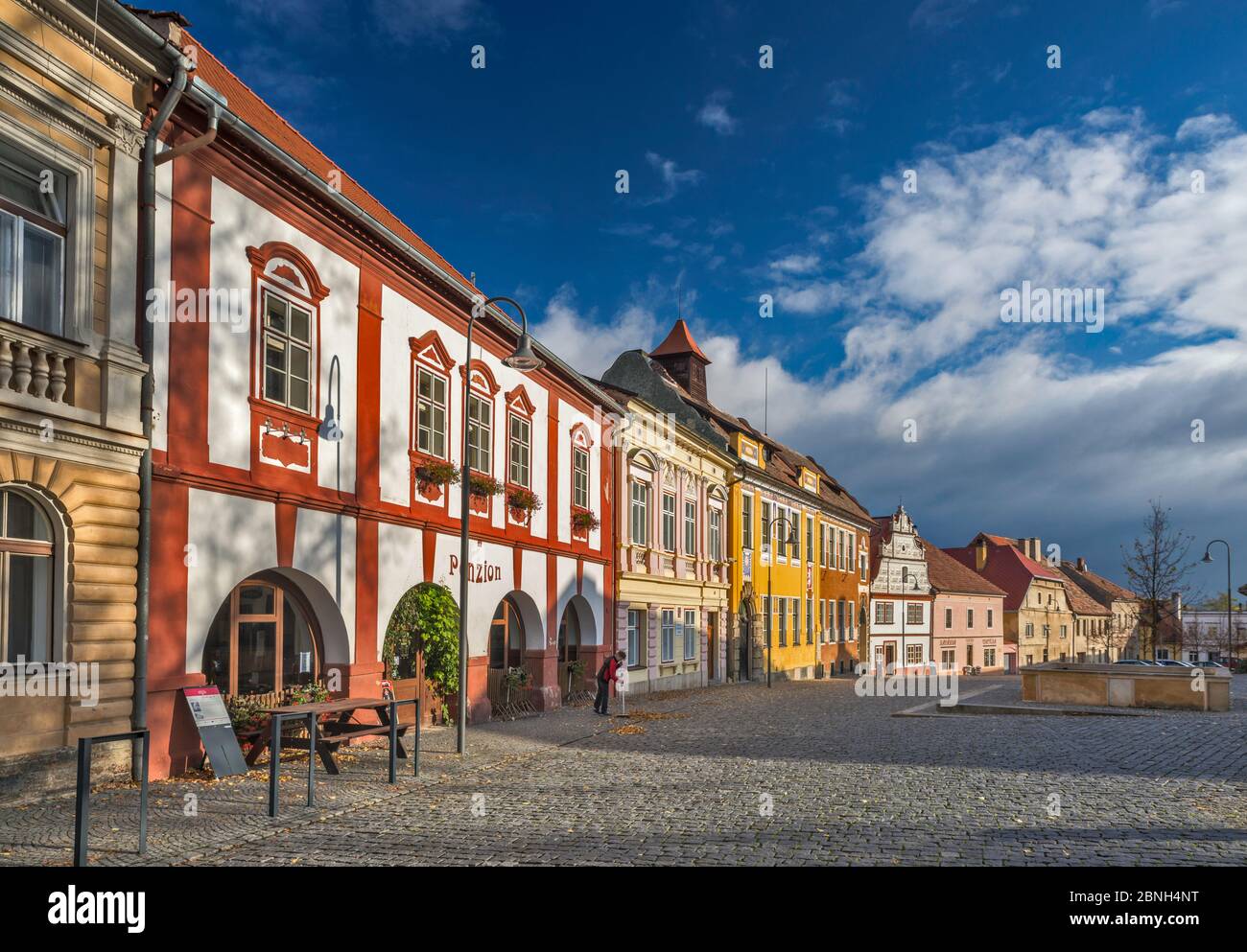 Bâtiments historiques à Trckovo namesti près du château à Opocno, Bohême, République Tchèque, Europe Centrale Banque D'Images