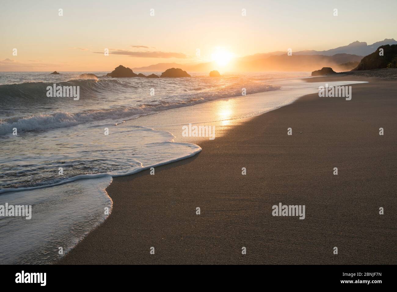 Playa los Angeles à l'aube, département de Magdalena, Caraïbes, Colombie, Amérique du Sud Banque D'Images