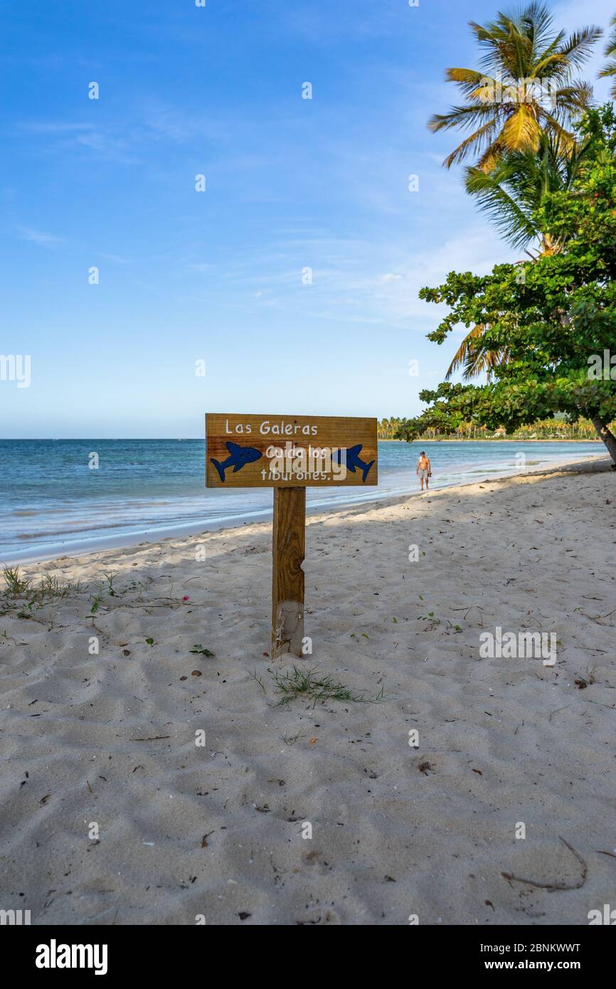 Caraïbes, grandes Antilles, République Dominicaine, Samaná, Las Galeras, panneau sur la plage Playa Grande à Las Galeras Banque D'Images