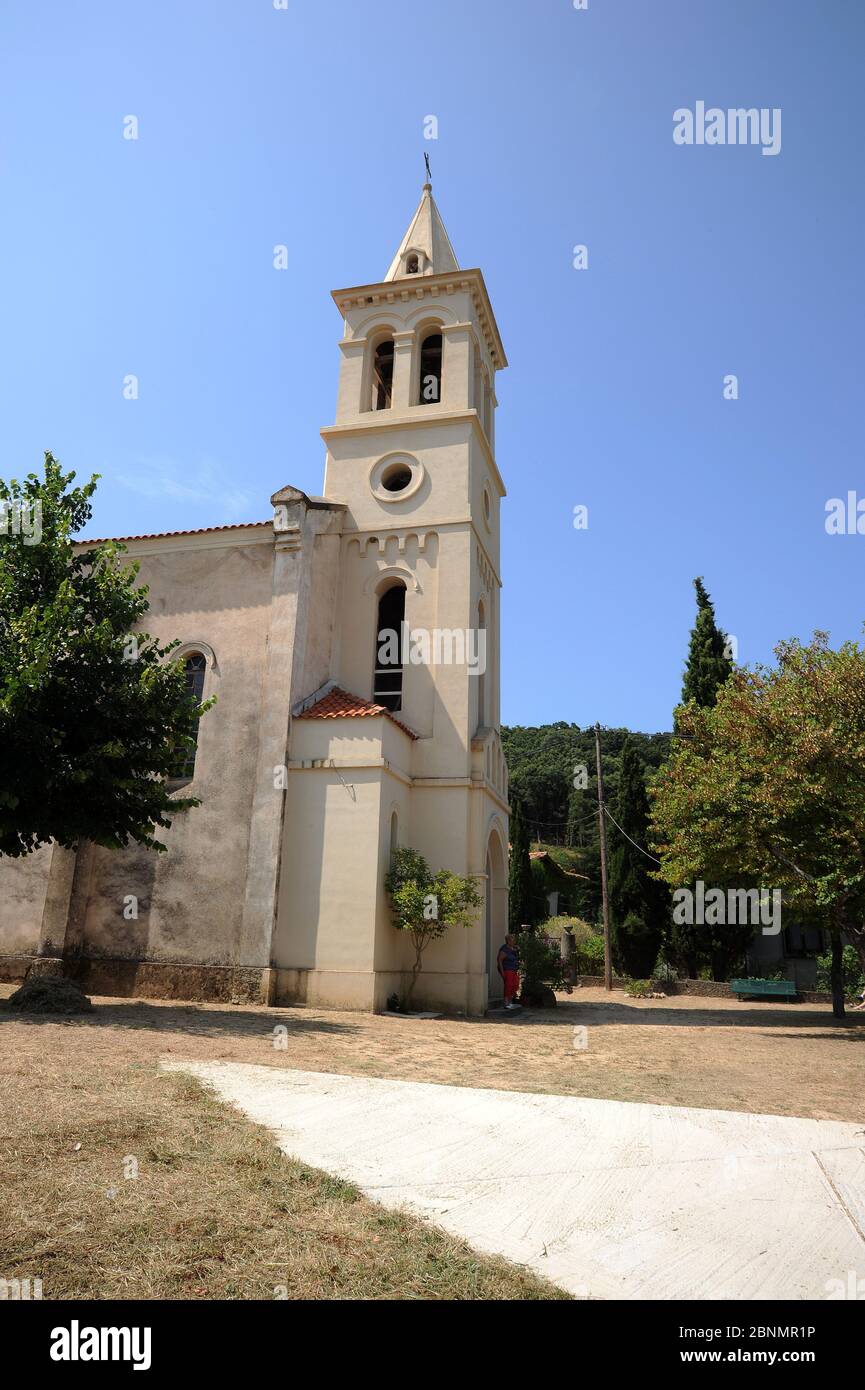 L'église du village à Petreto-Bichisano. Banque D'Images
