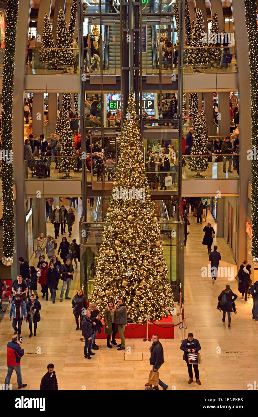 Europe, Allemagne, Hambourg, Europa passage, décoration de Noël dans le passage, arbre de Noël, Banque D'Images