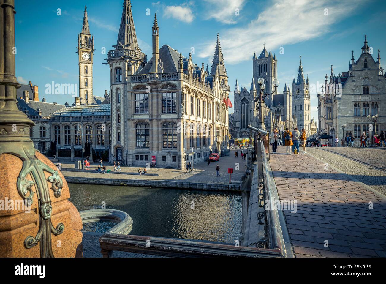 Europe, Belgique, Gand, ville, centre-ville, vieille ville, pont Michaelis, pont Sint-Michielsbrug, Tour de la place de la poste Banque D'Images