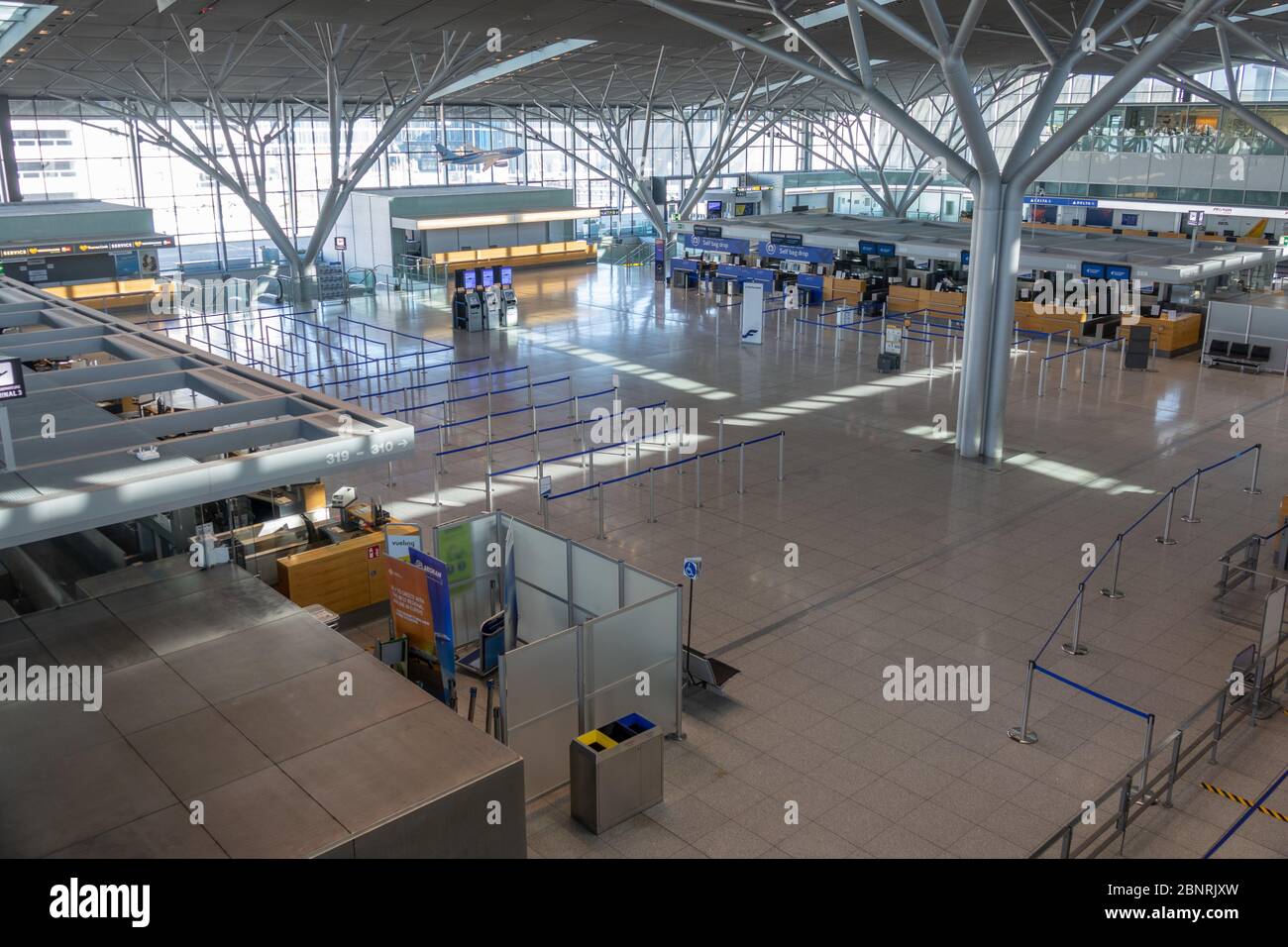 Allemagne, Bade-Wurtemberg, aéroport de Stuttgart, pas de circulation publique en raison de la crise de la couronne Banque D'Images