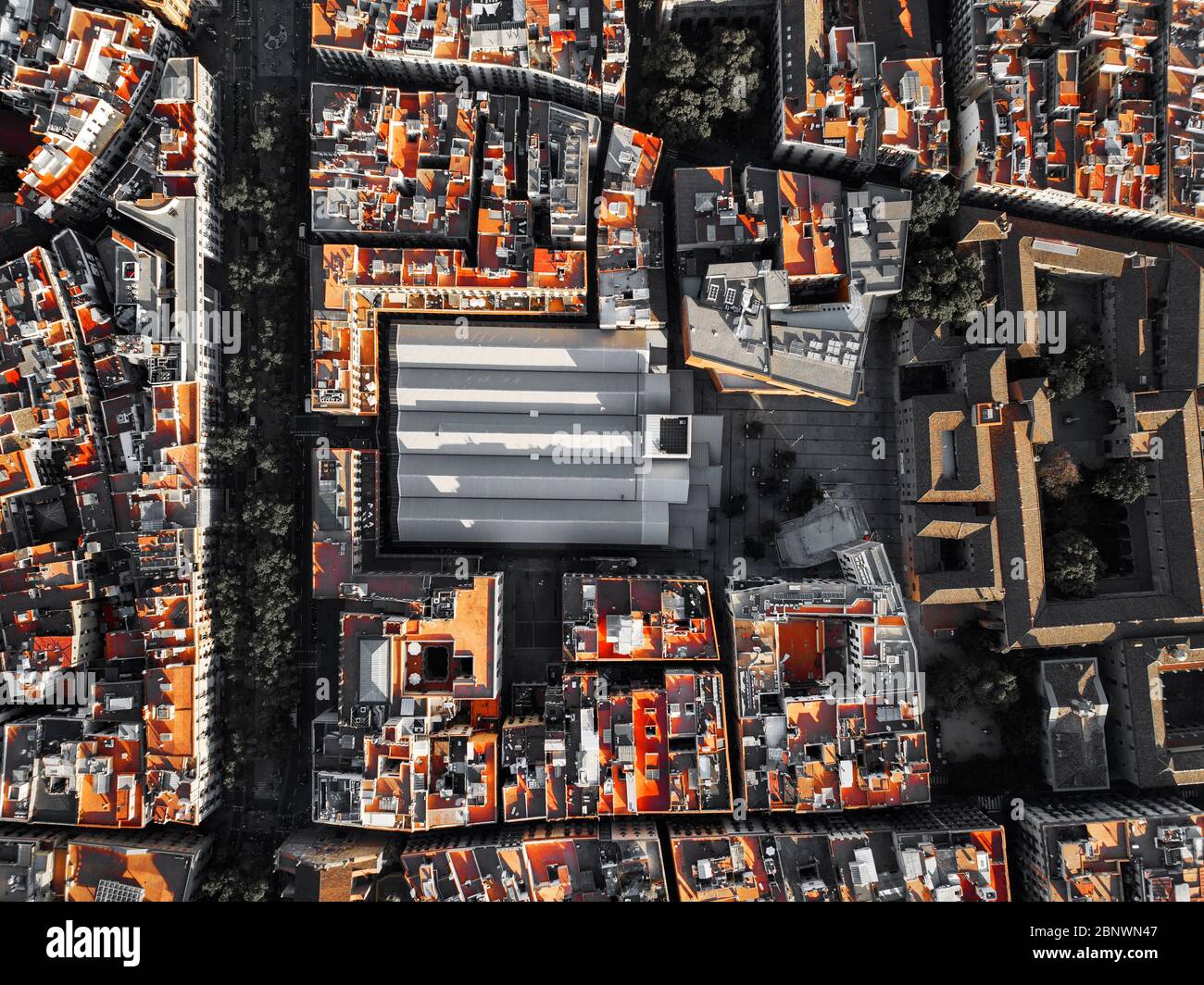 Marché de la Boqueria vue aérienne Barcelone Catalogne Espagne le Mercat de Sant Josep de la Boqueria, souvent simplement appelé la Boqueria est un grand pub Banque D'Images