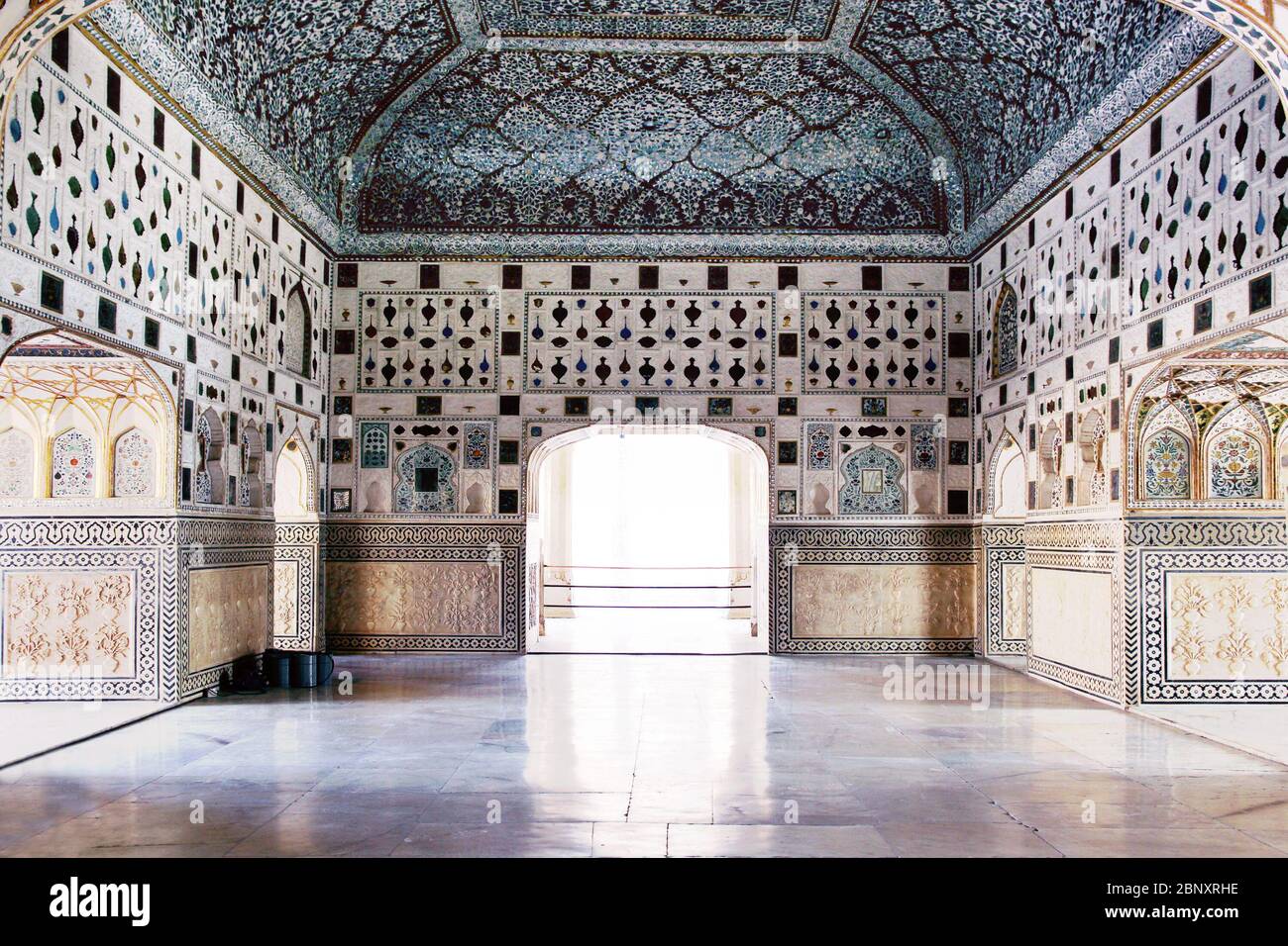 Hall des miroirs (Sheesh Mahal) à fort Amber près de Jaipur (Rajasthan, Inde) Banque D'Images