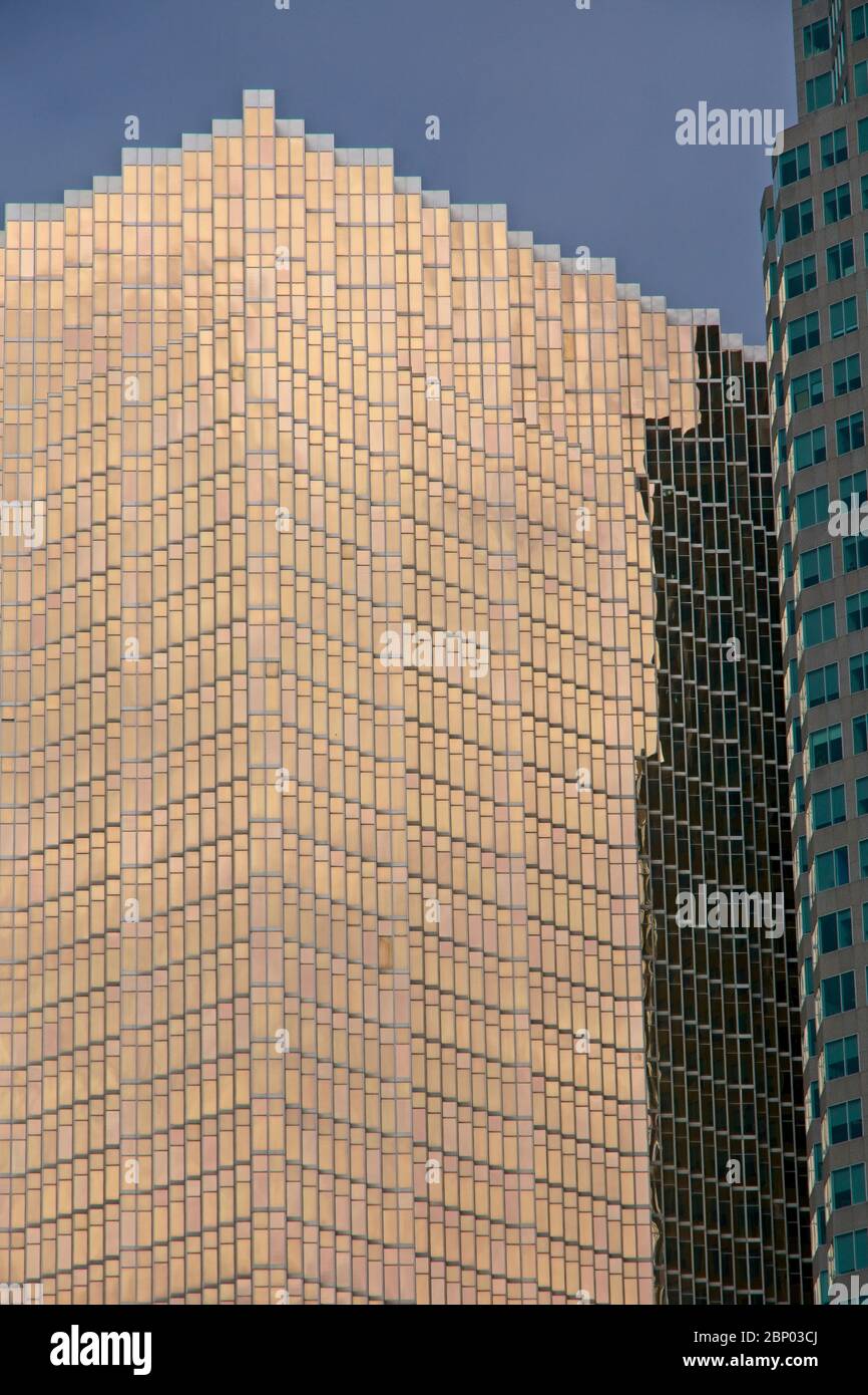 Toronto Canada - 27 mars 2015 - fenêtres dorées de gratte-ciels Royal Bank Plaza, au centre-ville de Toronto, Ontario Banque D'Images
