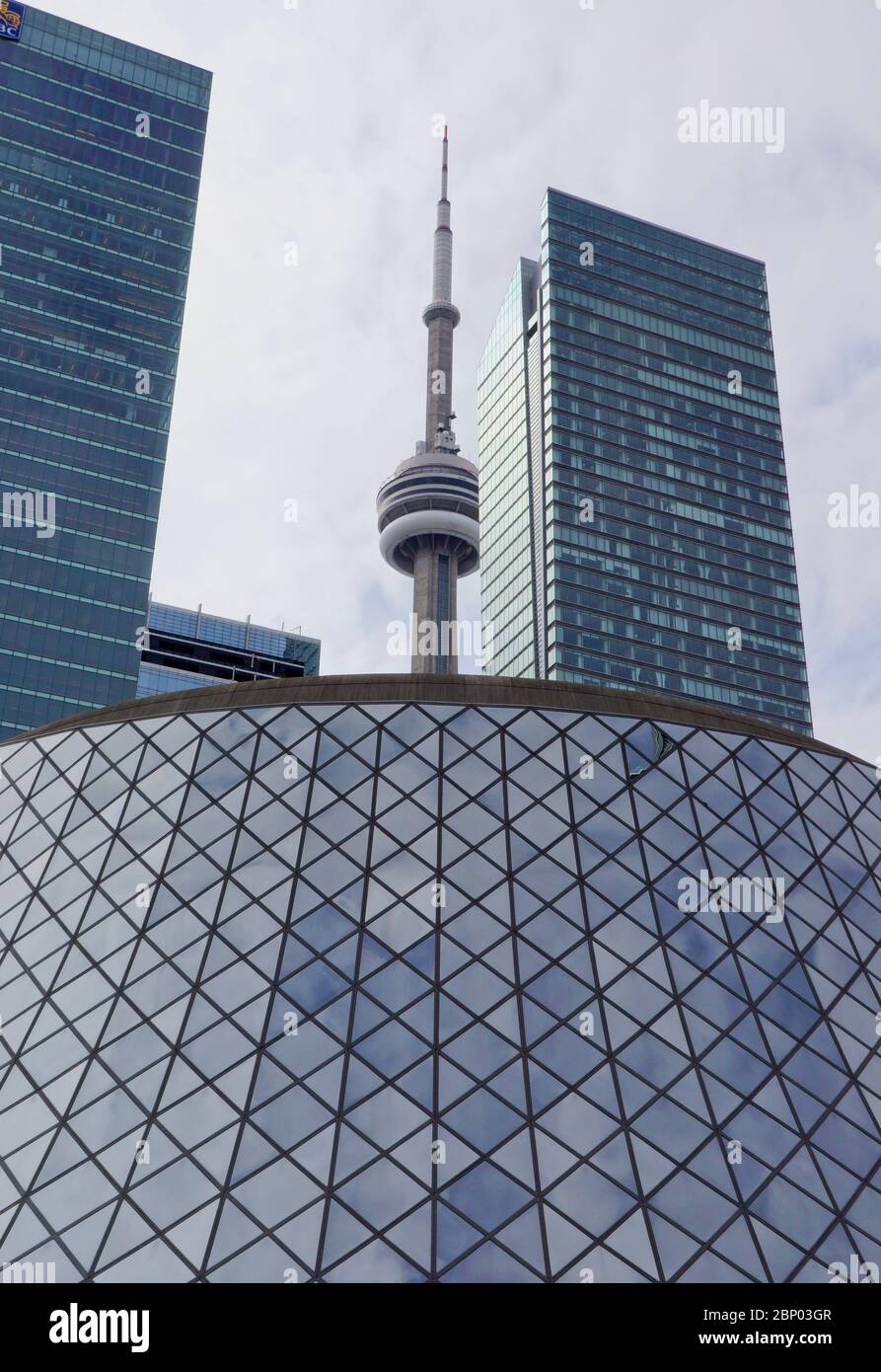 Toronto Canada - 27 mars 2015 - toit du Roy Thomson Hall, au centre-ville de Toronto, Ontario Banque D'Images