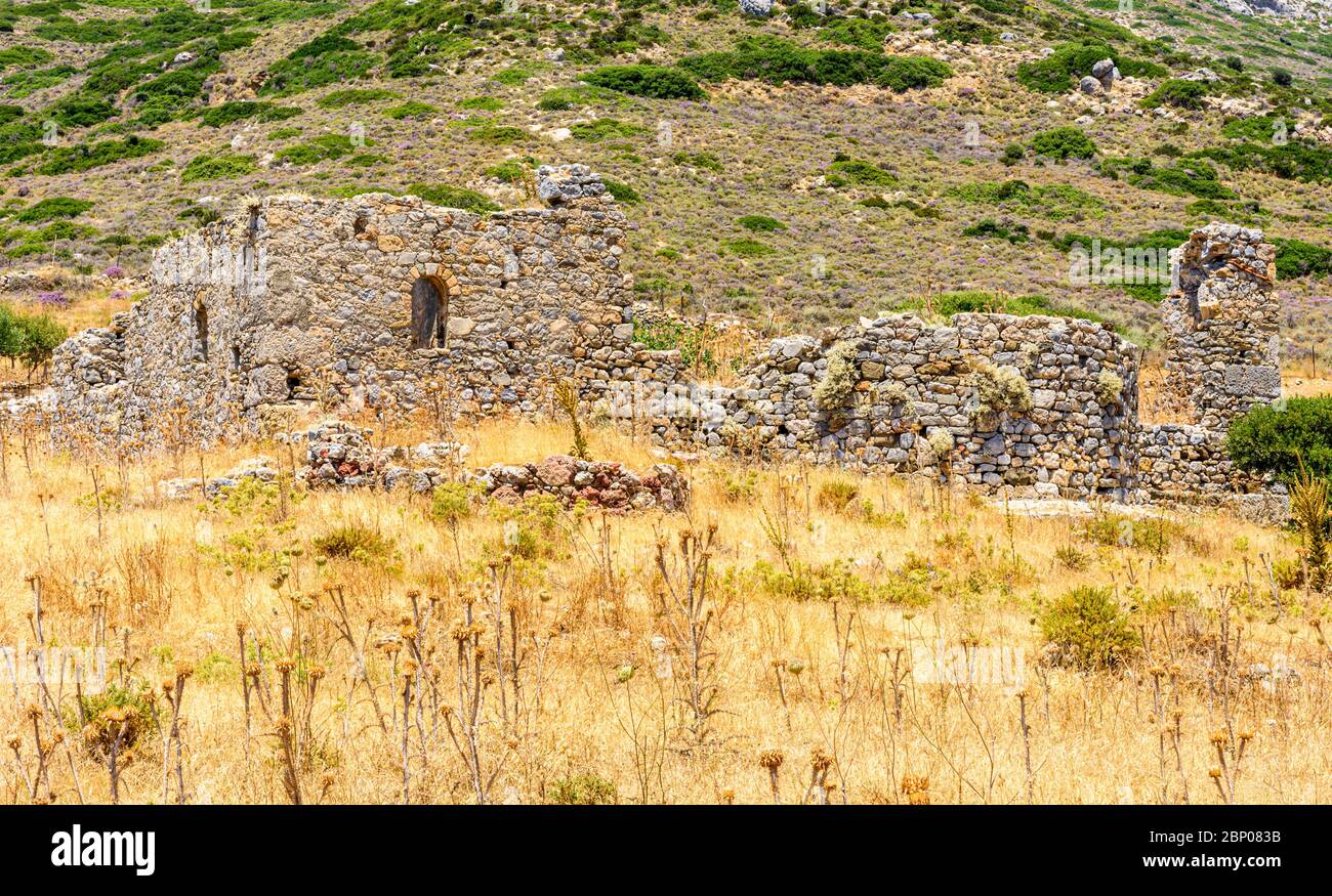 Ruines de Basilika chrétienne ancienne d'Ayios Vassilios, île de Telendos, Kalymnos, Dodécanèse, Grèce Banque D'Images
