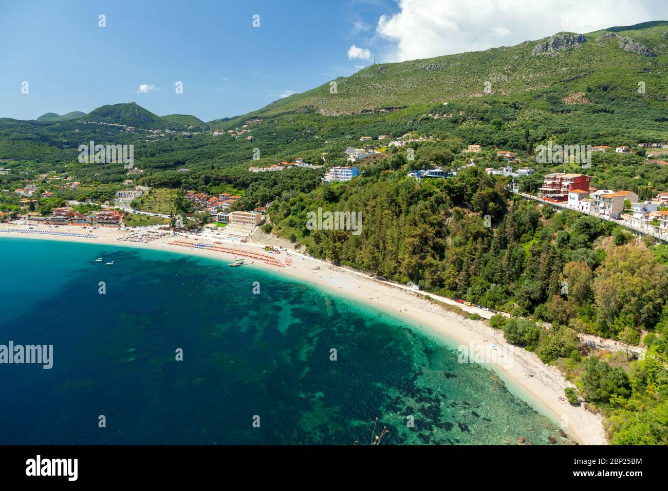 Plage de Valtos, dans la ville de Parga, dans la région de Preveza, Epirus, Grèce, Europe. Banque D'Images