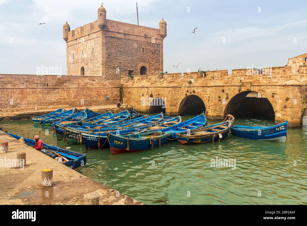 Essaouira ville portuaire et station balnéaire sur la côte Atlantique du Maroc. Sa médina est protégée par des remparts du XVIIIe siècle en bord de mer appelés la Skala de la Kasbah Banque D'Images