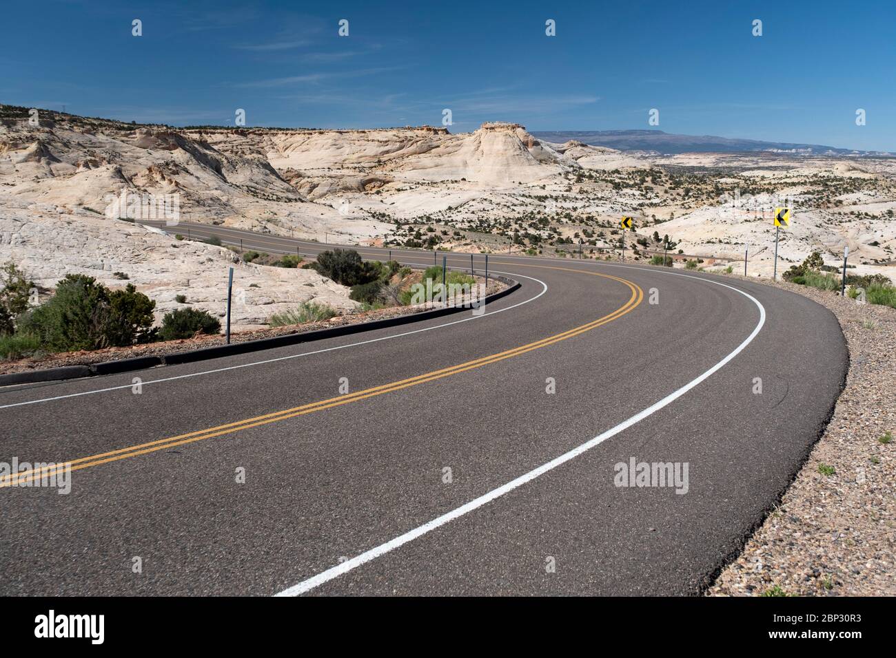 Une bande tortueux de la route panoramique 12 à Escalante, Utah Banque D'Images