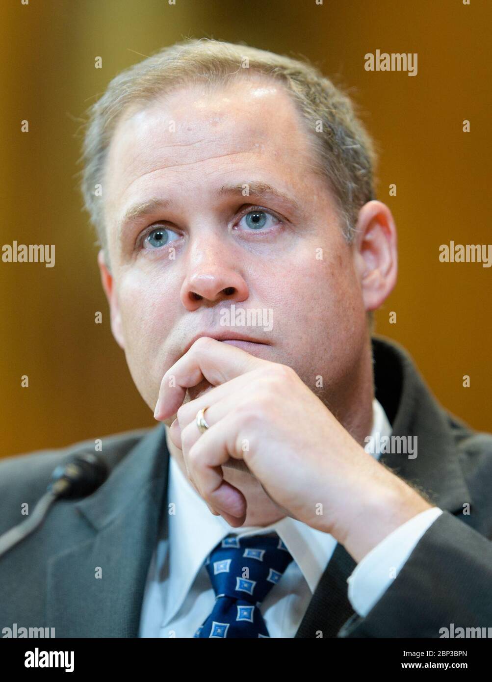 Sénat NASA AF '19 Crédits audition l'administrateur de la NASA Jim Bridenstine témoigne devant le sous-comité sénatorial sur le commerce, la justice, la science, Et les organismes connexes lors d'une audience pour examiner la demande de financement de l'exercice 2019 et la justification budgétaire de l'Administration nationale de l'aéronautique et de l'espace, le mercredi 23 mai 2018 dans l'édifice Dirksen du Sénat à Washington. Banque D'Images Sénat NASA AF '19 Crédits audition l'administrateur de la NASA Jim Bridenstine témoigne devant le sous-comité sénatorial sur le commerce, la justice, la science, Et les organismes connexes lors d'une audience pour examiner la demande de financement de l'exercice 2019 et la justification budgétaire de l'Administration nationale de l'aéronautique et de l'espace, le mercredi 23 mai 2018 dans l'édifice Dirksen du Sénat à Washington. Banque D'Images