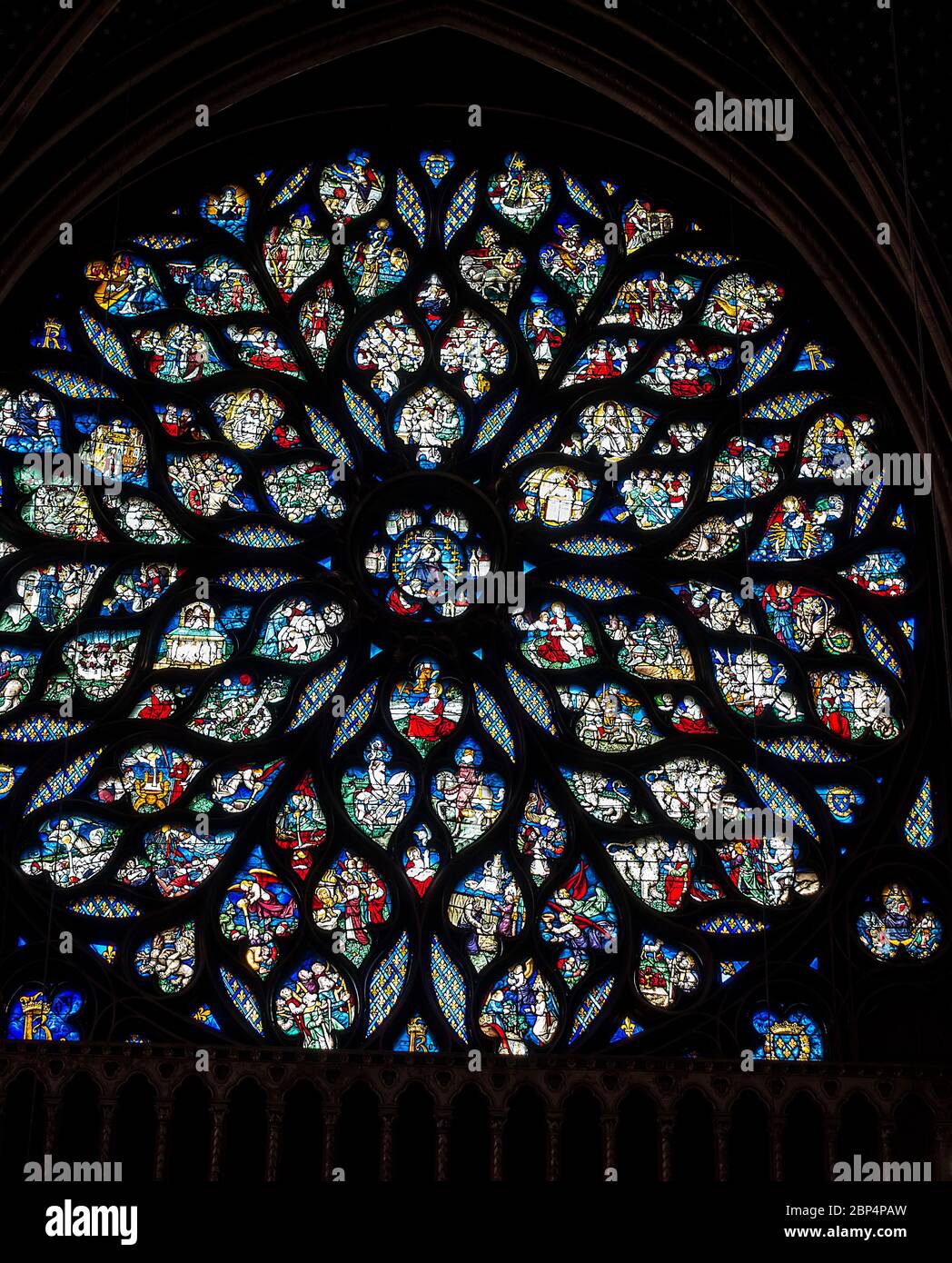 Vitraux rosace cathédrale notre-Dame, Paris, France Banque D'Images
