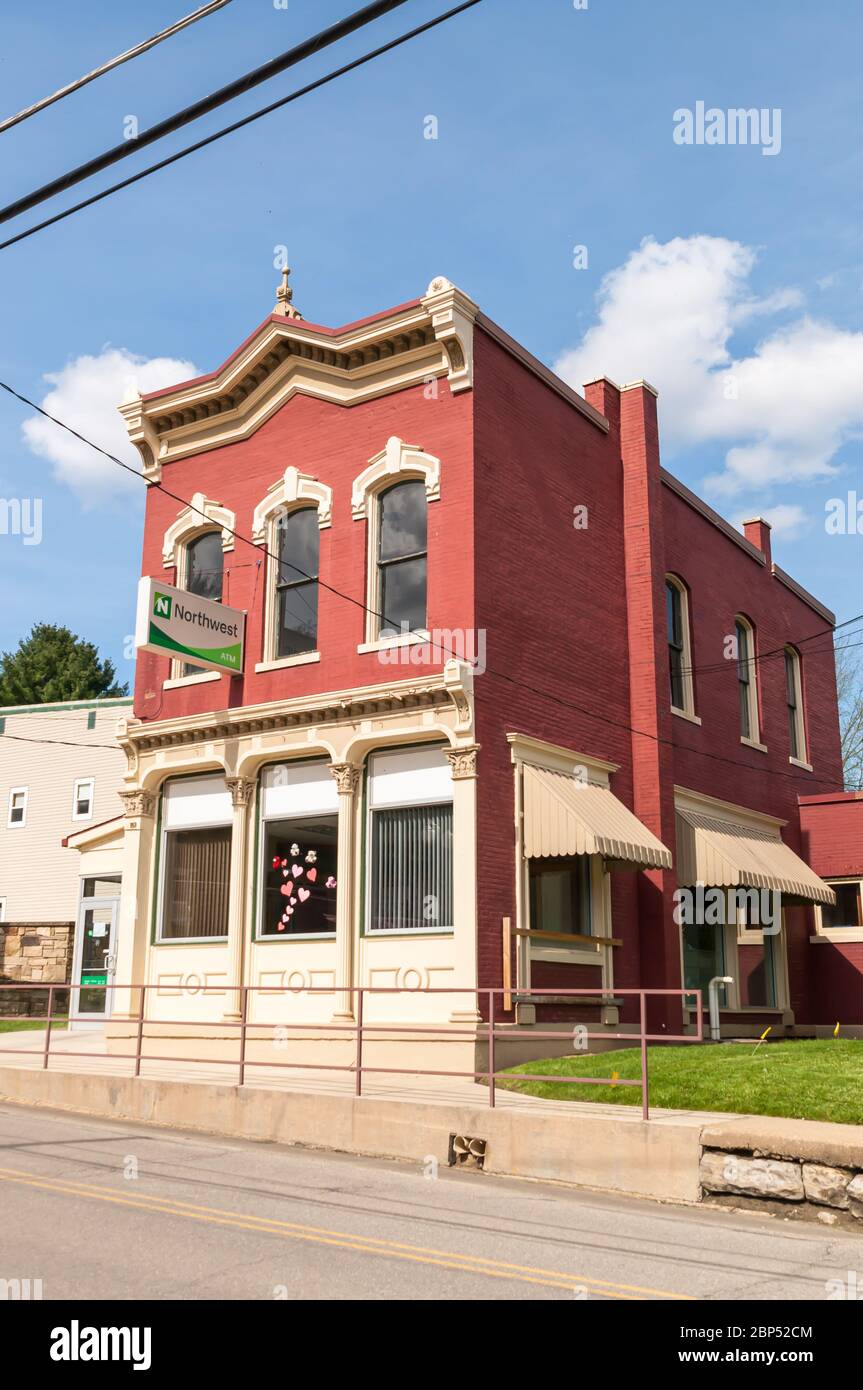 L'immeuble de la succursale de la banque du Nord-Ouest, situé sur Buckingham Street, dans un bâtiment qui date d'avant 1900, Tidioute, Pennsylvanie, États-Unis Banque D'Images