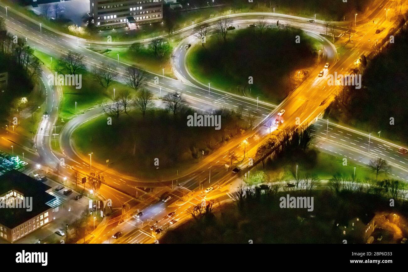Vue aérienne, intersection et autoroute sortie Theodor-Heuss-Brücke, Weseler Strasse, Bergstrasse, Muelheim, région de la Ruhr, Rhénanie-du-Nord-Westphalie, Allemagne Banque D'Images