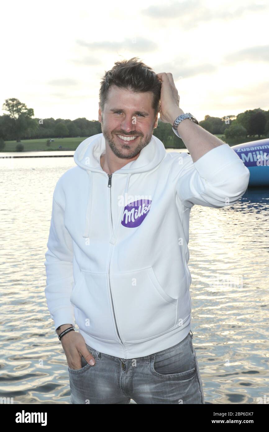 Thore Schoelermann, Milka Charity Blobbing-Event am Stadtparksee, Hambourg, 22.05.2019 Banque D'Images