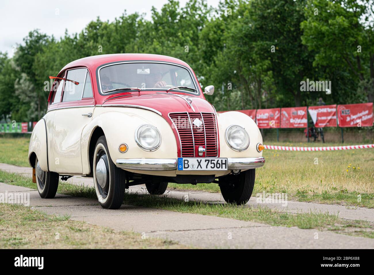 PAAREN IM GLIEN, ALLEMAGNE - Juin 08, 2019 : voiture compacte IFA F9, 1957. Die Oldtimer Show 2019. Banque D'Images