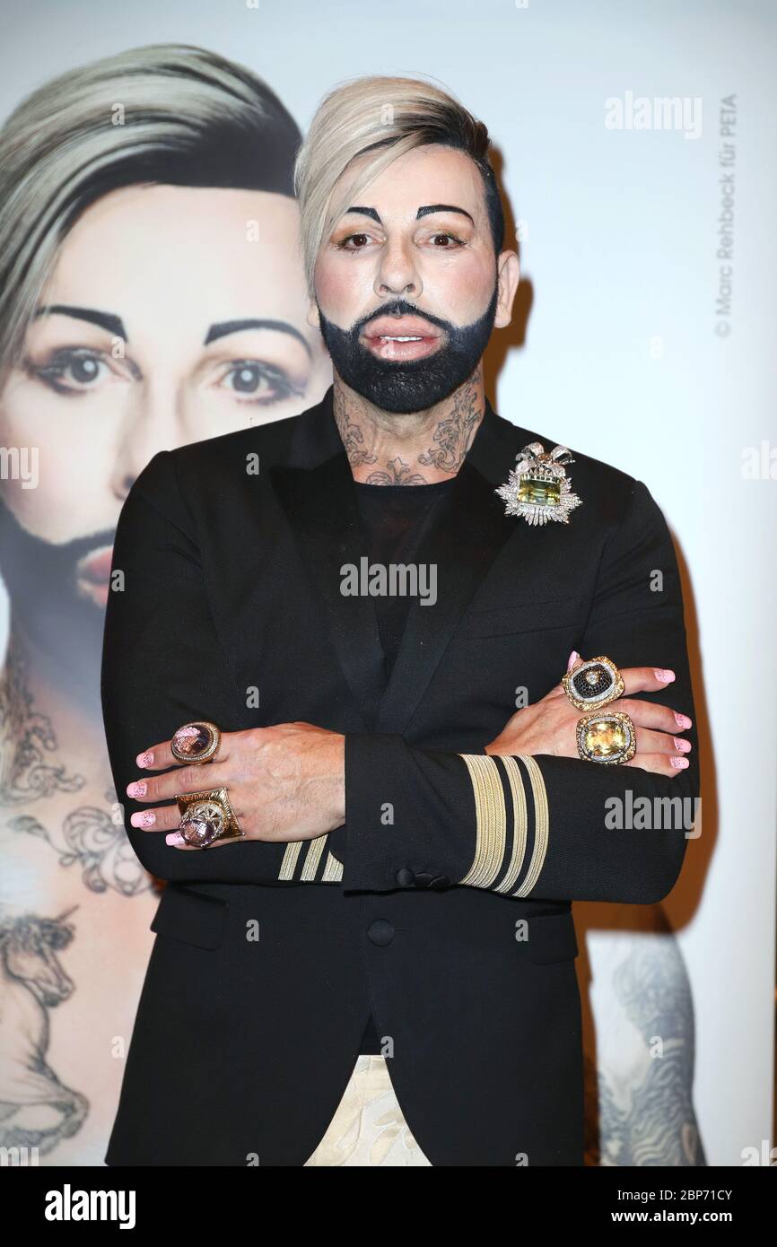 Harald Gloeoeckler,Présentation de la nouvelle campagne PETA à l'Hôtel Vier Saisonen,Hambourg,24.07.2019 Banque D'Images