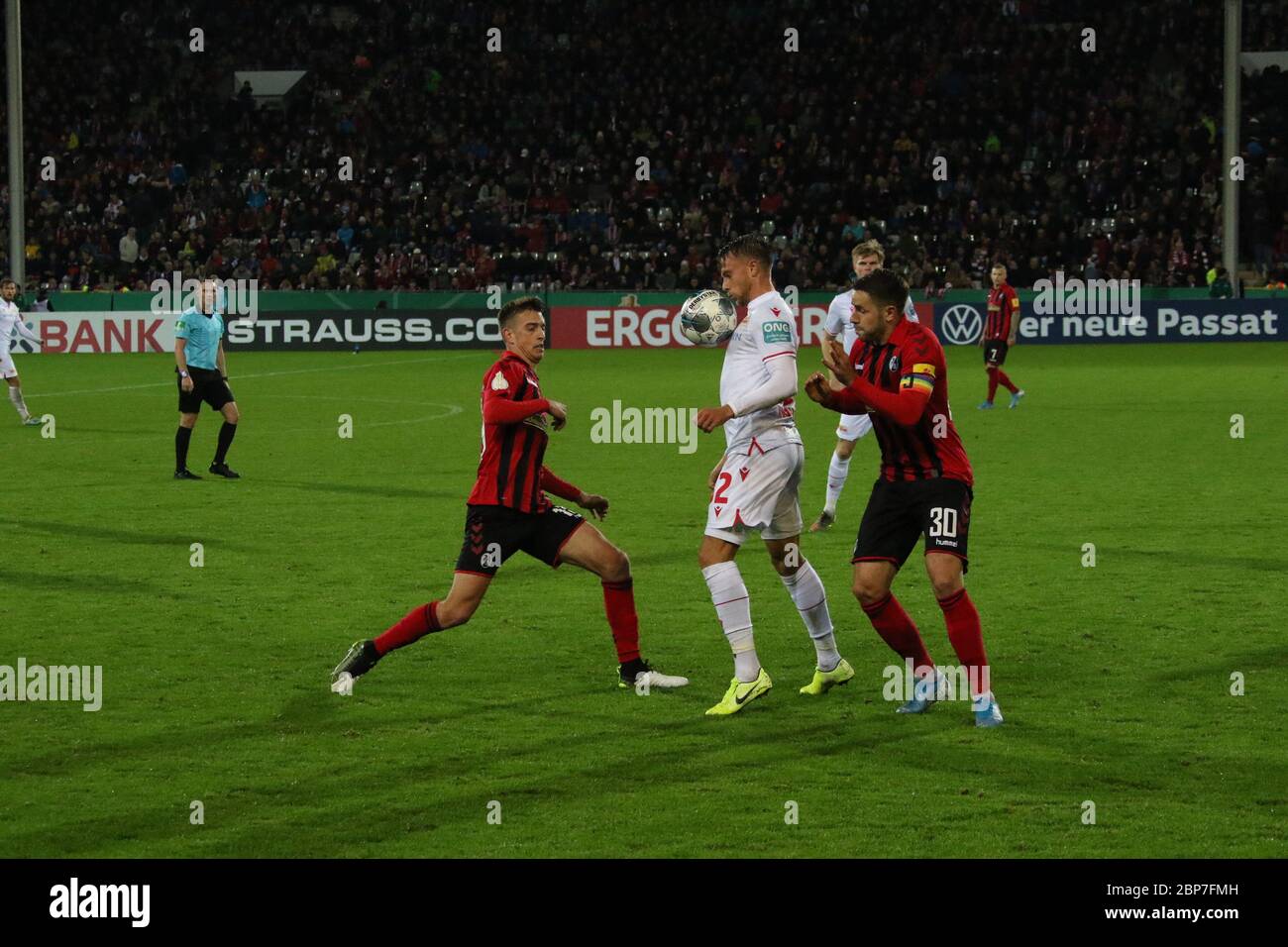 DFB-Pokal 19/20 2 HR: SC Freiburg - FC Union Berlin Banque D'Images