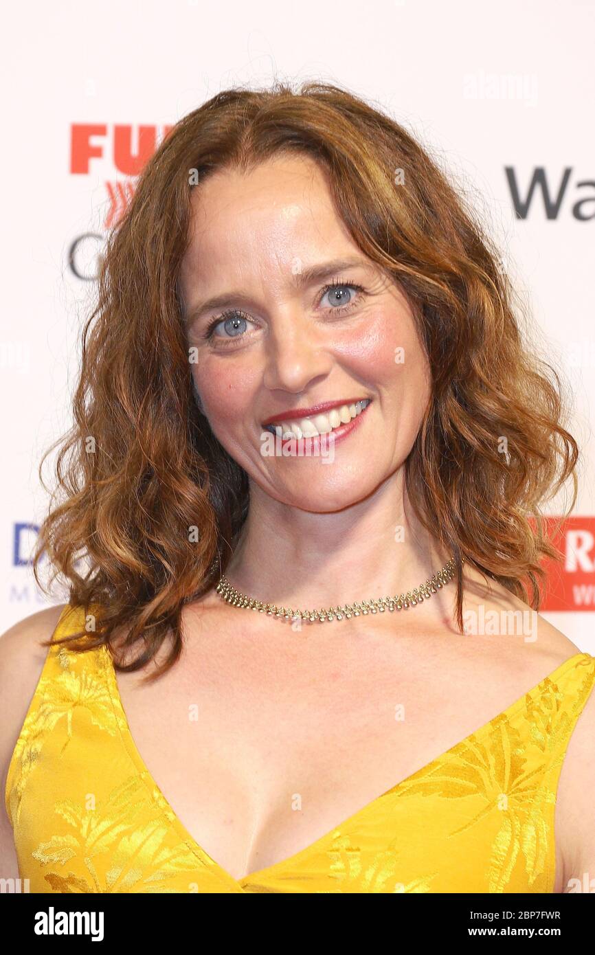 Kate Kitchenham, récompensée image d'or de la femme dans l'Operettenhaus, Hambourg, 23.10.2019 Banque D'Images