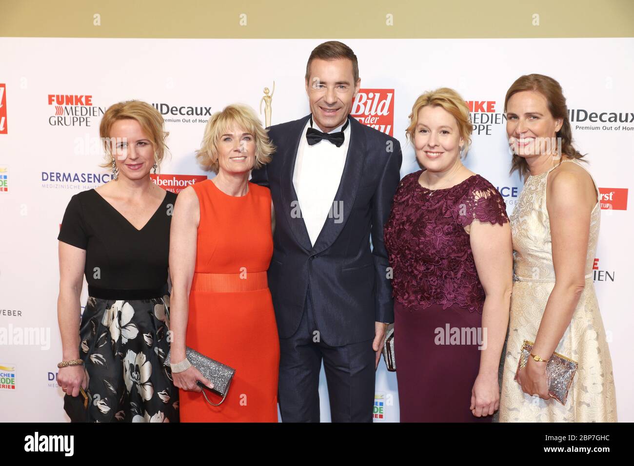 Julia Becker, Sandra Immoor, Julia Becker, Kai Pflaume, Dr. Franziska Giffey, a reçu le Golden Picture of Women in the Operettenhaus,Hamburg,23.10.2019 Banque D'Images