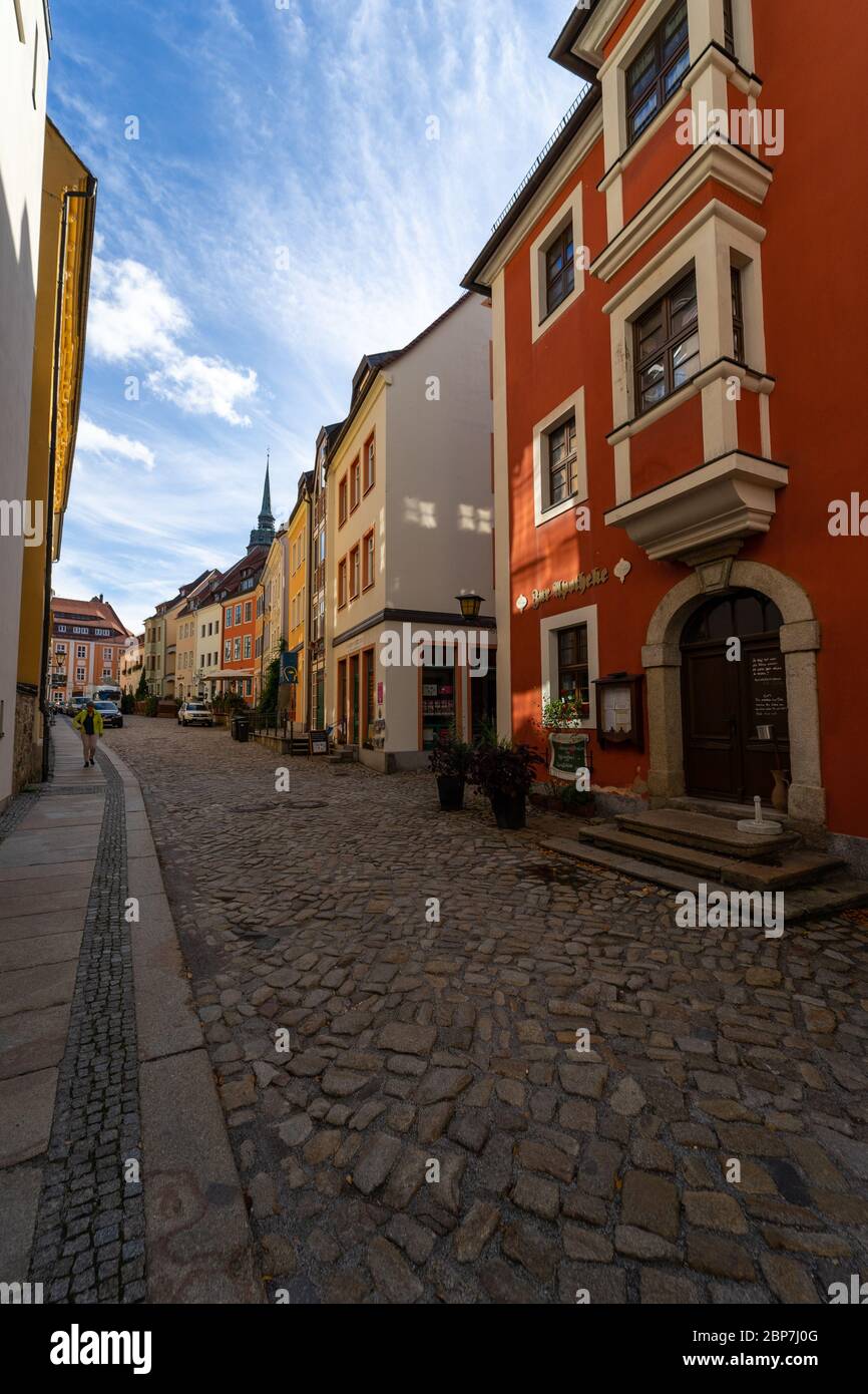 BAUTZEN, ALLEMAGNE - 10 OCTOBRE 2019 : belles rues de la partie historique de la vieille ville en automne. Banque D'Images