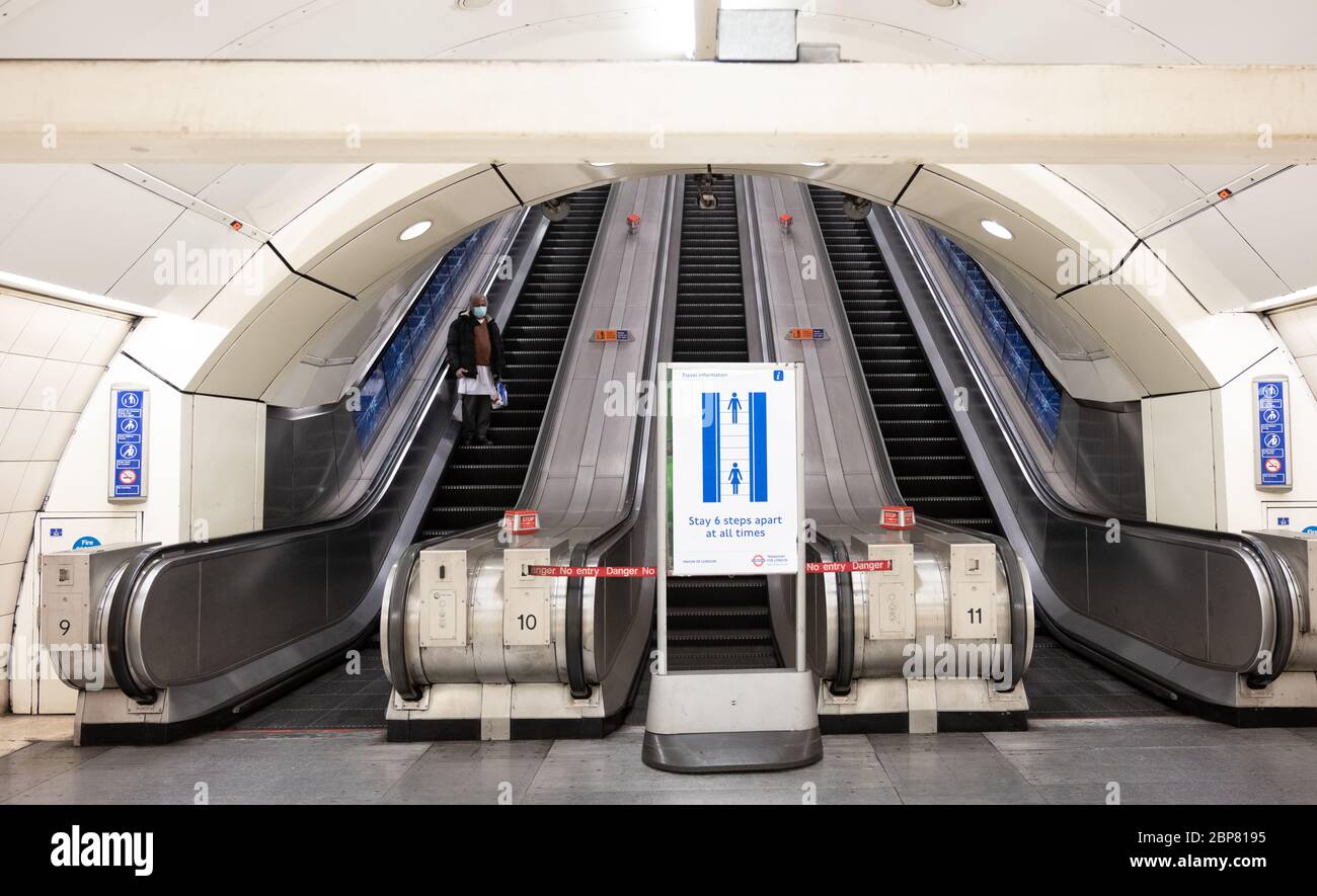 Station de métro de Waterloo pendant la pandémie du coronavirus. Mai 2020 Banque D'Images