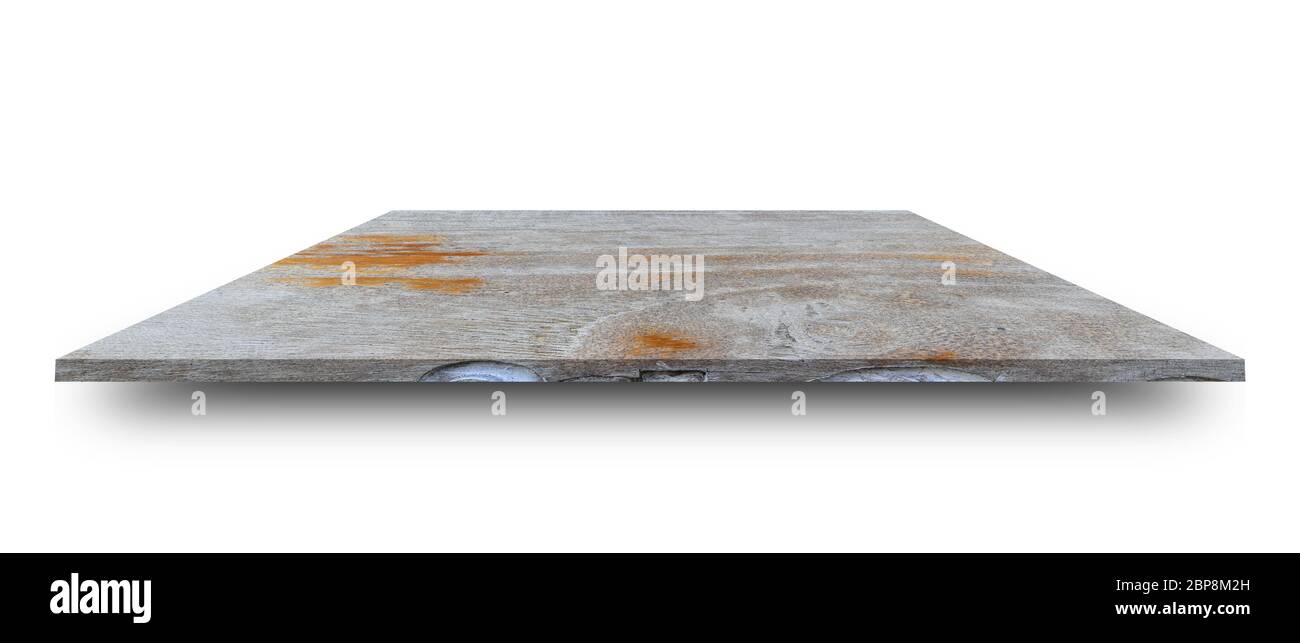 Partie supérieure vide de table ou de comptoir en bois isolée sur fond blanc. Pour l'affichage ou la conception du produit Banque D'Images