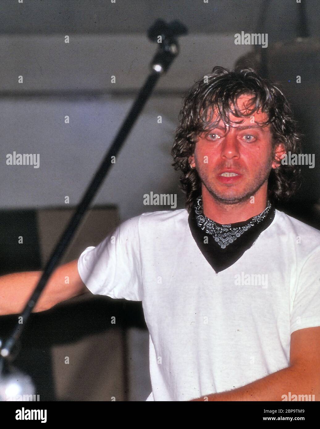 Naples 1994, l'acteur Paolo Rossi dans une représentation au centre communautaire d'Officina 99. Banque D'Images