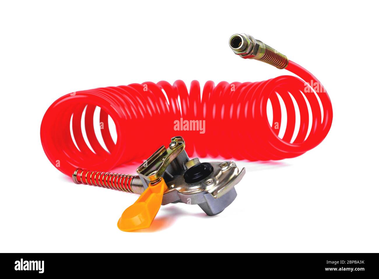 Flexible pneumatique et tête de raccordement d'un PALM Truck pour fournir de l'air comprimé du tracteur à la remorque, accessoires de voiture, pièces de voiture dos blanc Banque D'Images