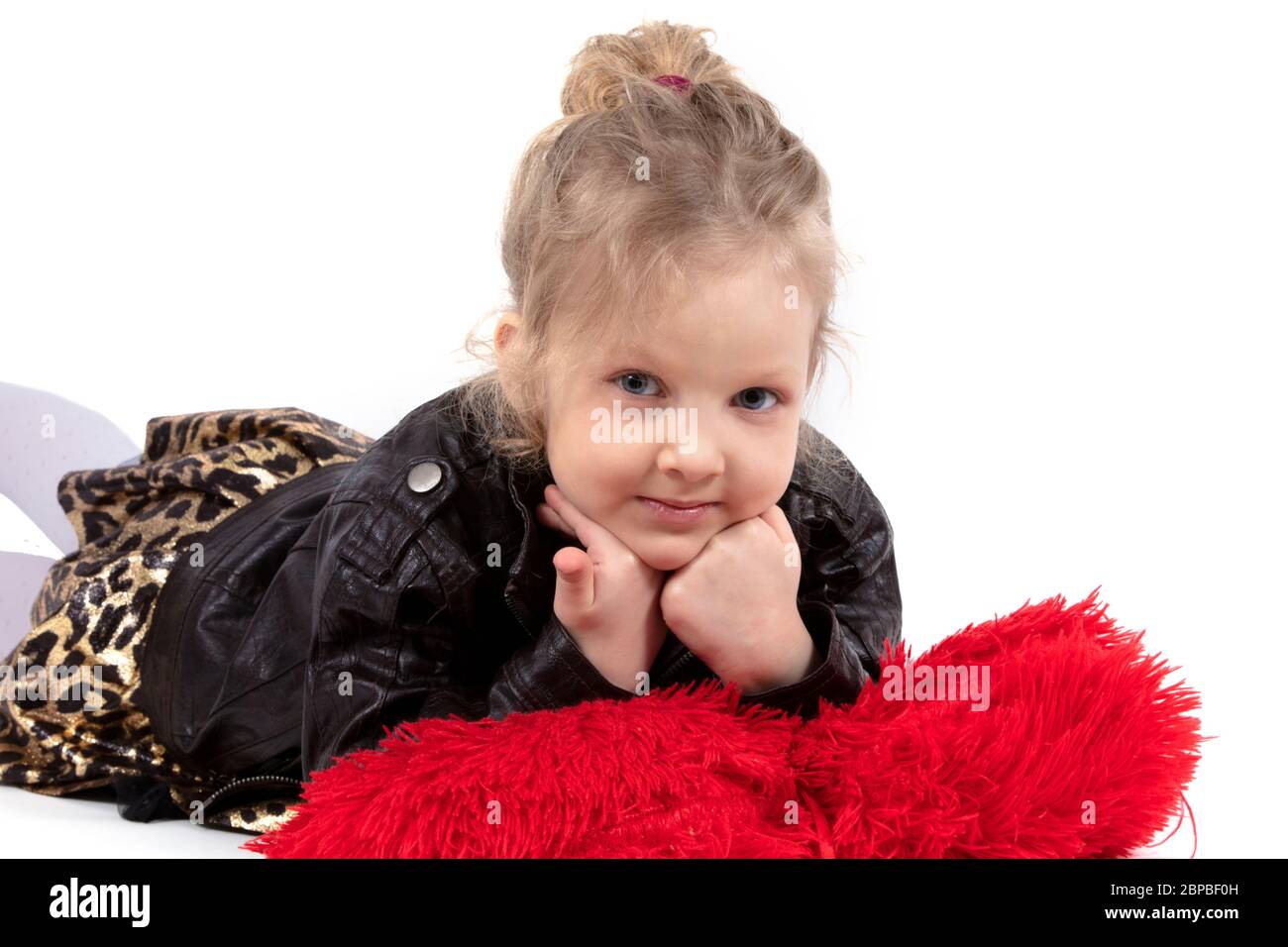 Petite Fille Blonde Yeux Bleu Banque D Image Et Photos Alamy