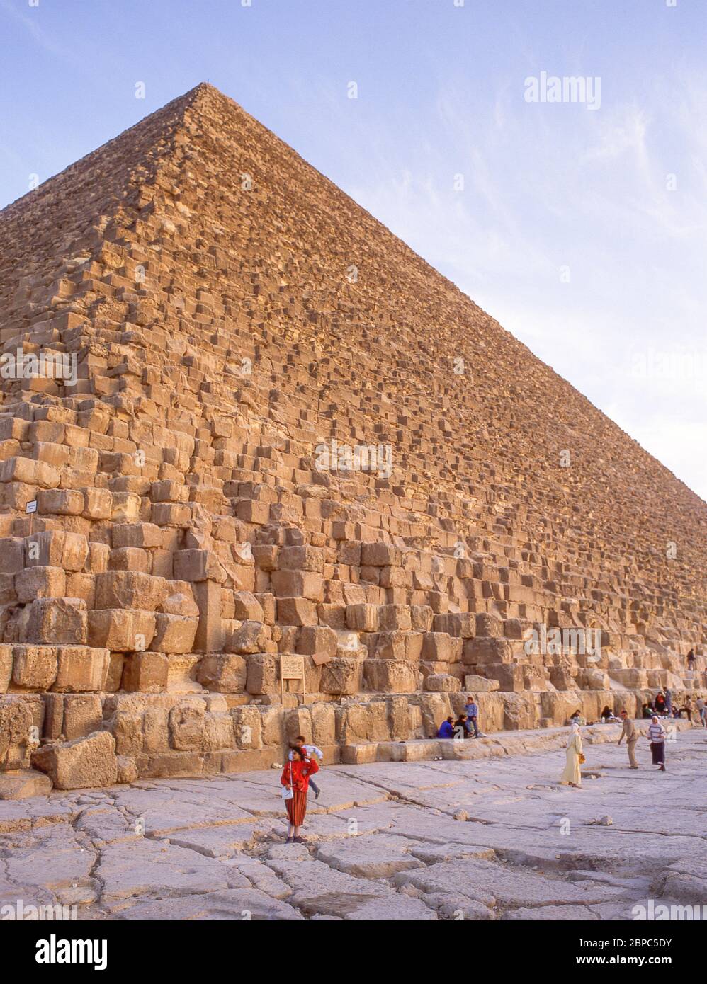 La Grande Pyramide de Gizeh, Gizeh, Govergate de Gizeh, République d'Égypte Banque D'Images