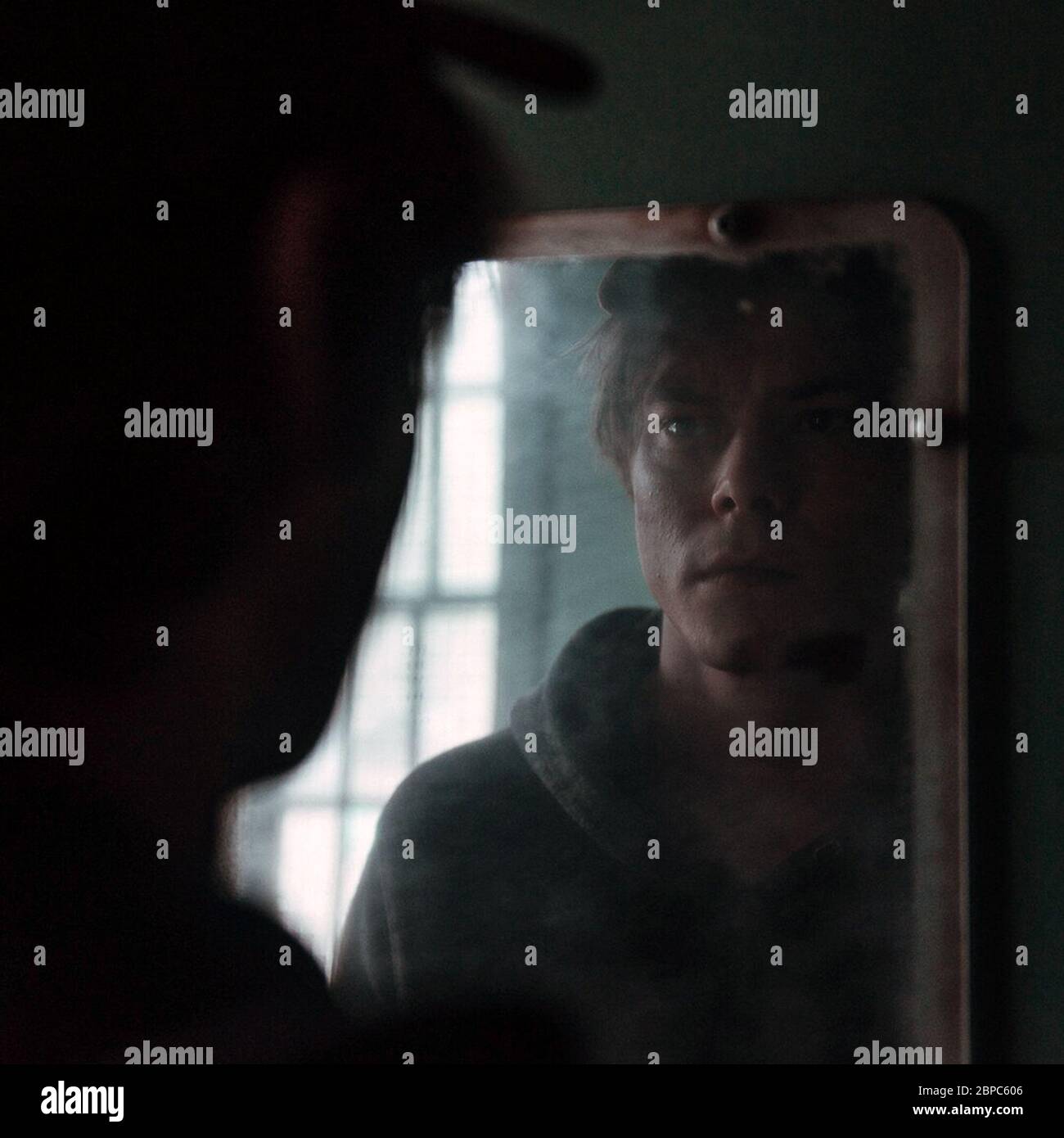 The New mutants est un film d'horreur américain à venir dans le genre de super héros, Cette photographie est basée sur l'équipe Marvel Comics du même nom et distribuée par les studios du 20e siècle. Elle est destinée à un usage éditorial exclusif et est protégée par le droit d'auteur de la société cinématographique et/ou du photographe affecté par la société de production et ne peut être reproduite que par des publications en conjonction Avec la promotion du film ci-dessus. Un crédit obligatoire est requis pour la société de cinéma. Le photographe doit également être crédité lorsqu'il est connu. Banque D'Images