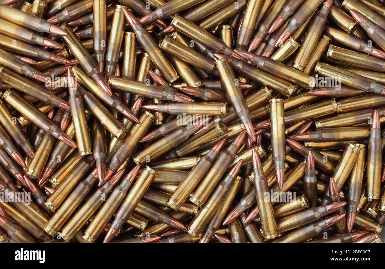 grosse pile de munitions de fusil Banque D'Images