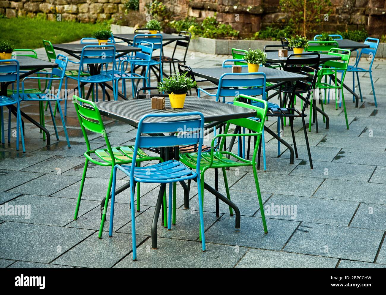 Vider les chaises et les tables dans le verrouillage Banque D'Images