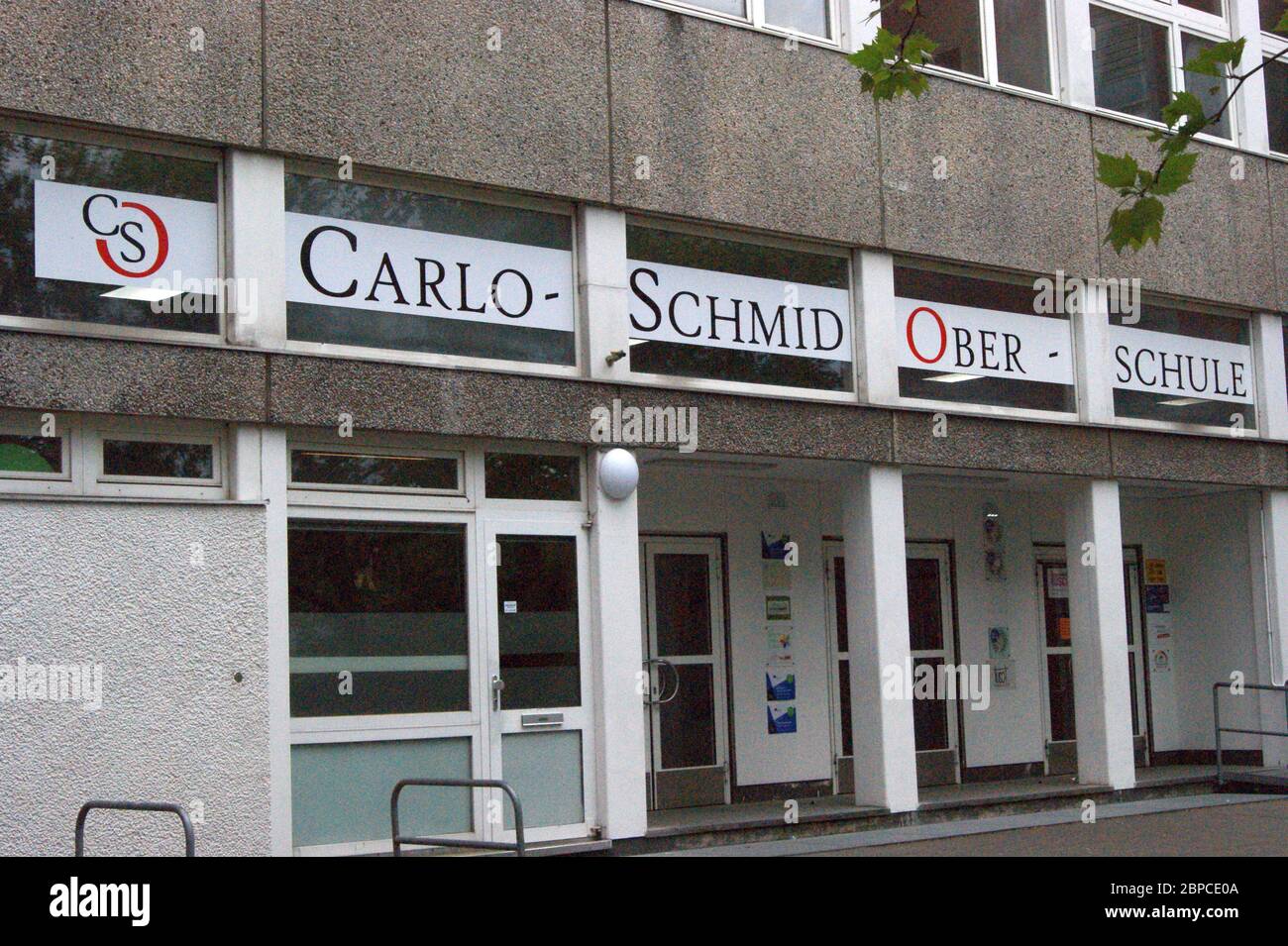 Die Carlo-Schmid-Oberschule in der Lutoner Straße in Berlin-Spandau Banque D'Images