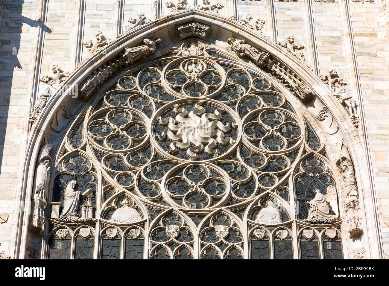 Cathédrale de Milan (Duomo di Milano), église gothique, fenêtre de la Rose, Milan, Italie. C'est la plus grande église d'Italie et la troisième plus grande église du monde Banque D'Images